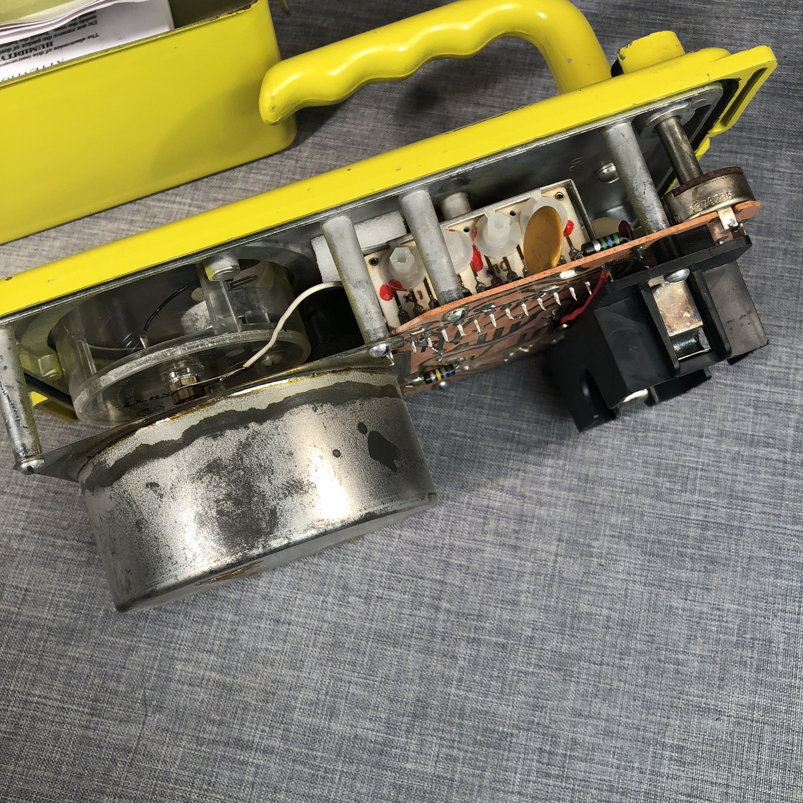 Victoreen CDV-715 Civil Defense Radiation Survey Meter Cold War Fallout Shelter