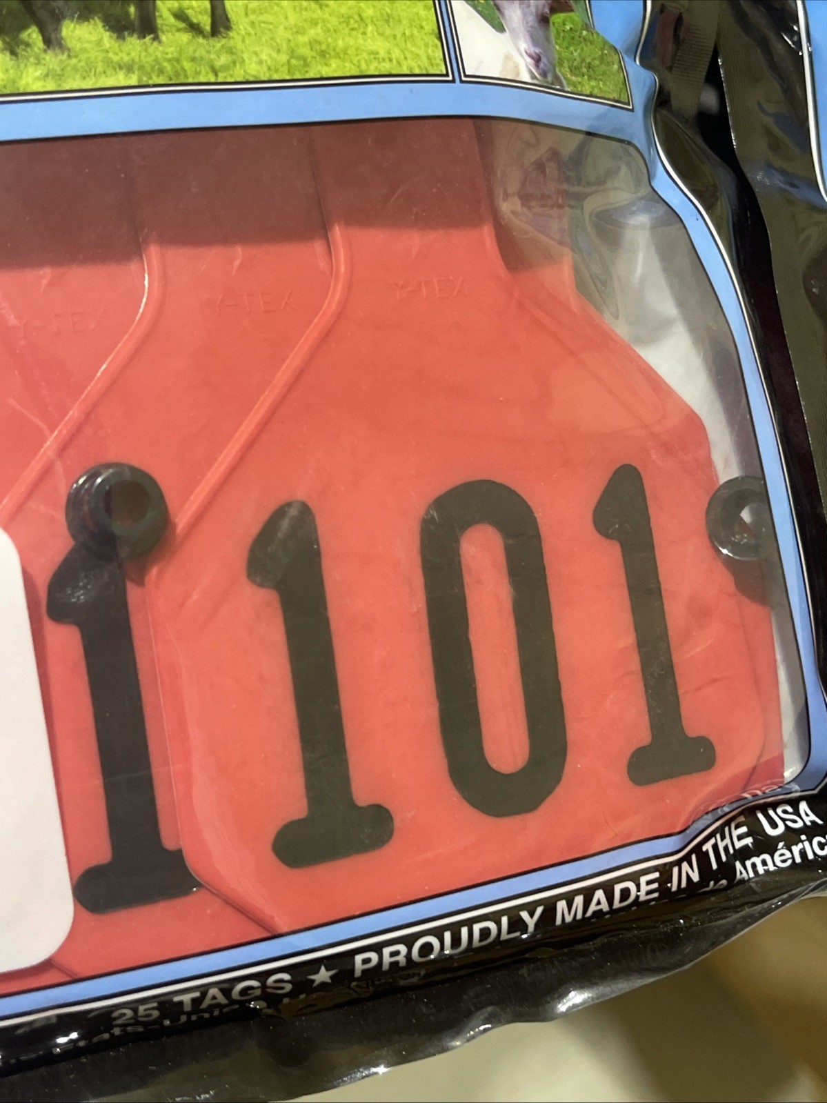 Y-Tex 4 Star Large Cattle Tags 25 Pack, 2 Piece Ear Tag System, Red AA, 101-125