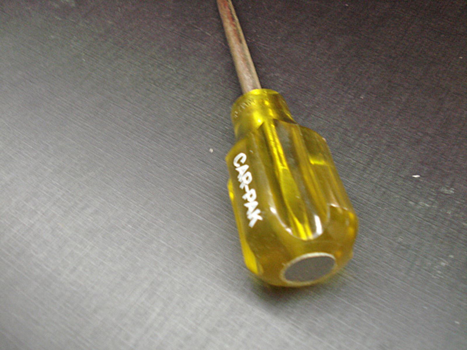 heavy duty full tang scratch awl 6-1/4" long with 4-1/16" long blade