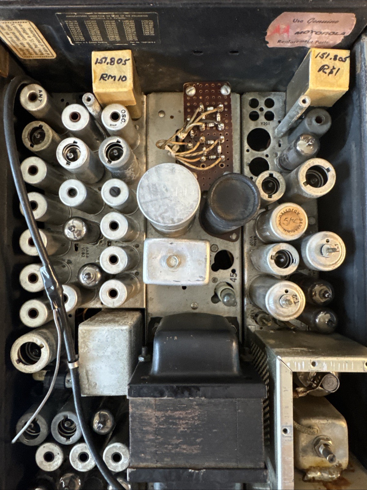 Twin V Motorola Transmitter Radio Model T41GGV-1 Type TA104 Very Rare Untested .