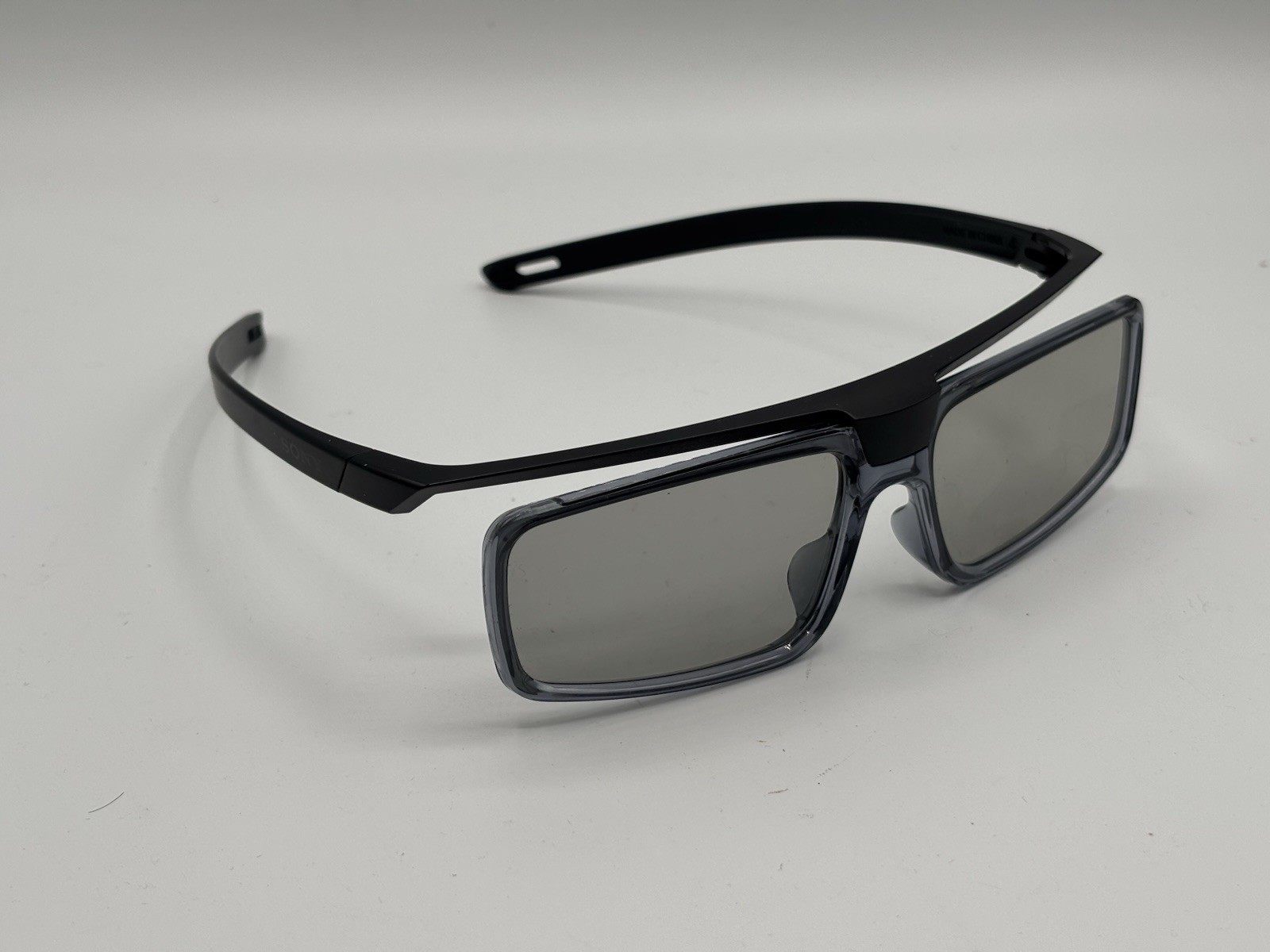 SONY Genuine Original TDG-500P Passive 3D Glasses