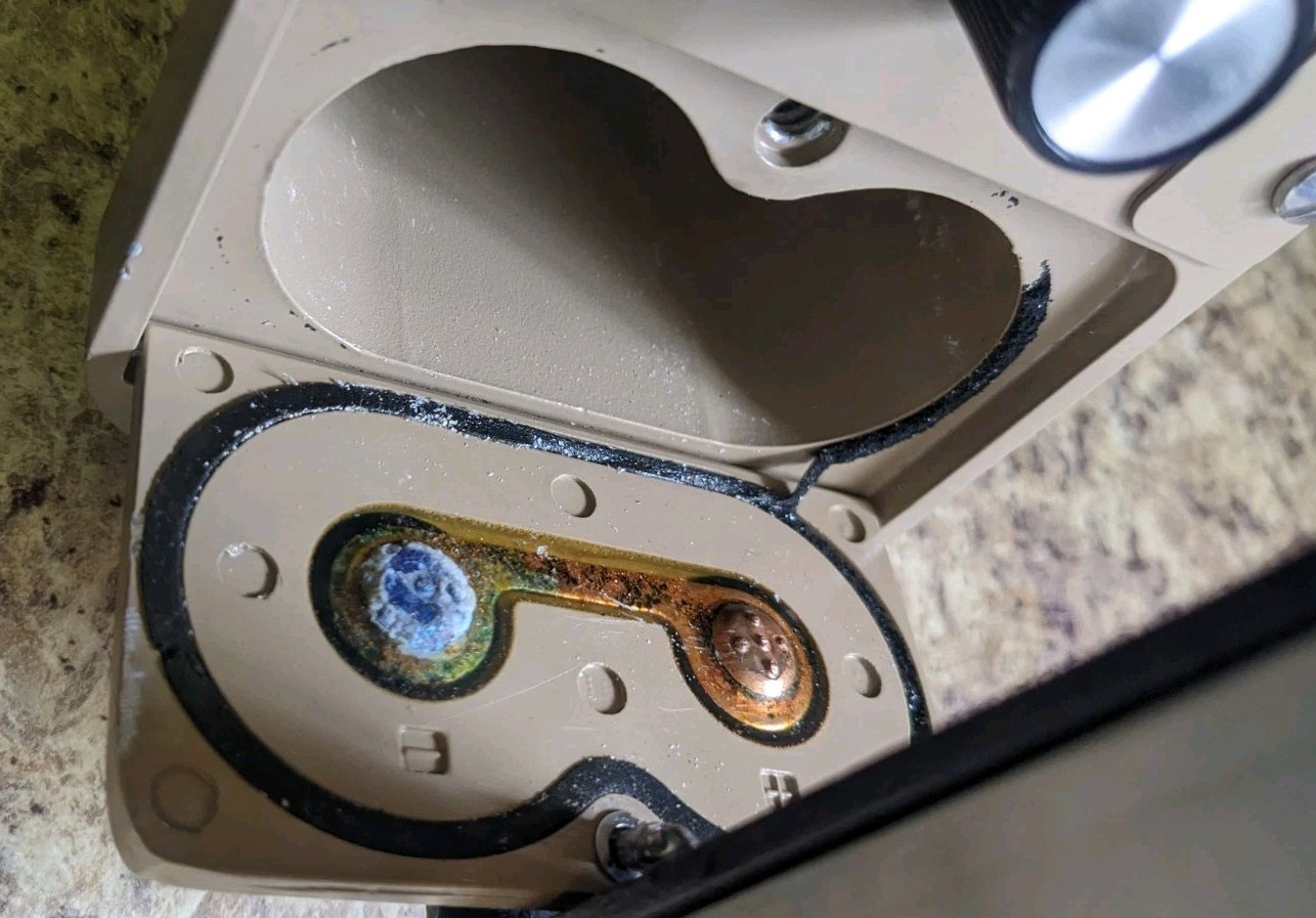 1x REPAIR Battery Compartment for LUDLUM Meters model 3, 12, 14C, 2241 etc.