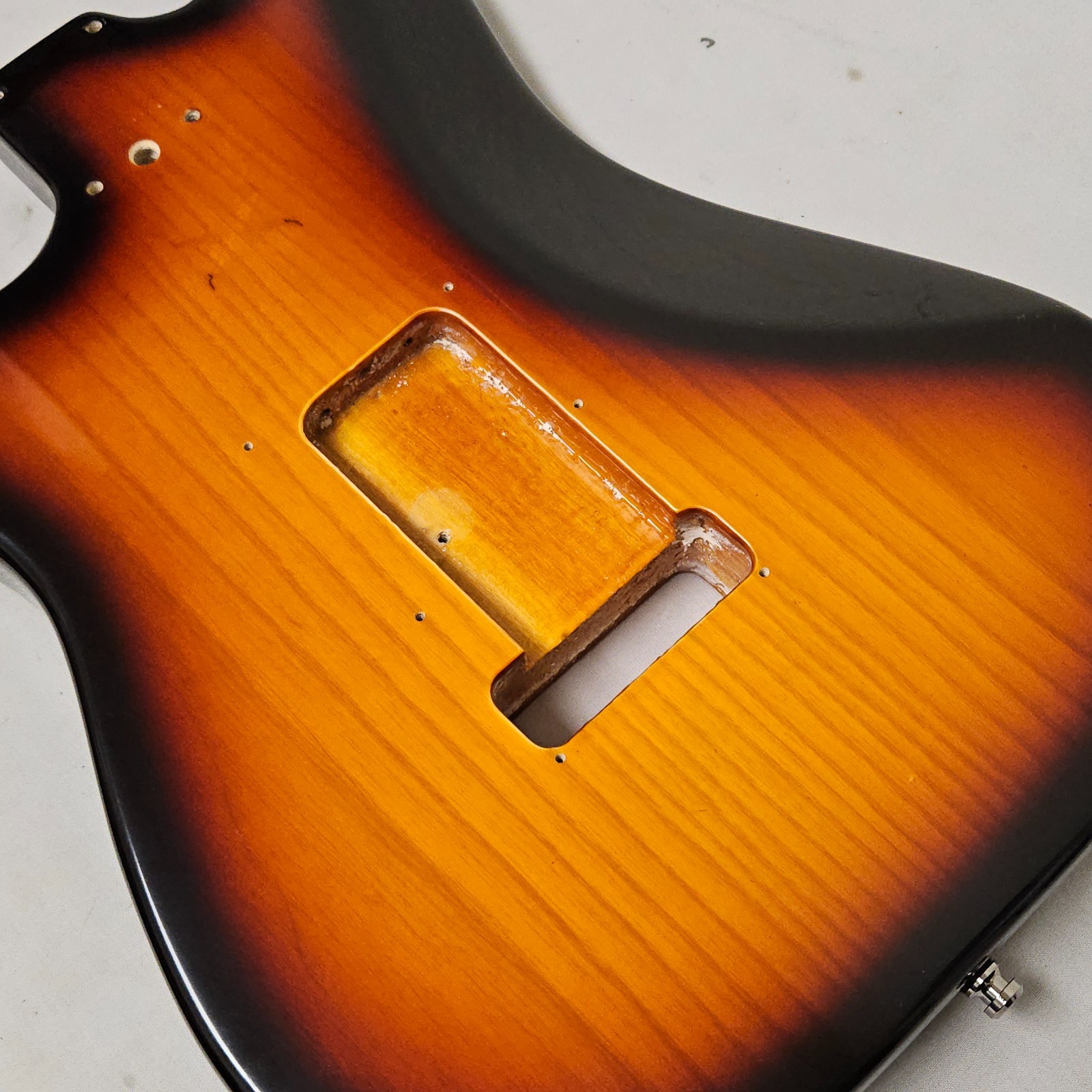 1995 Fender USA Strat Plus Deluxe Body Antique Burst - American Guitar 90s