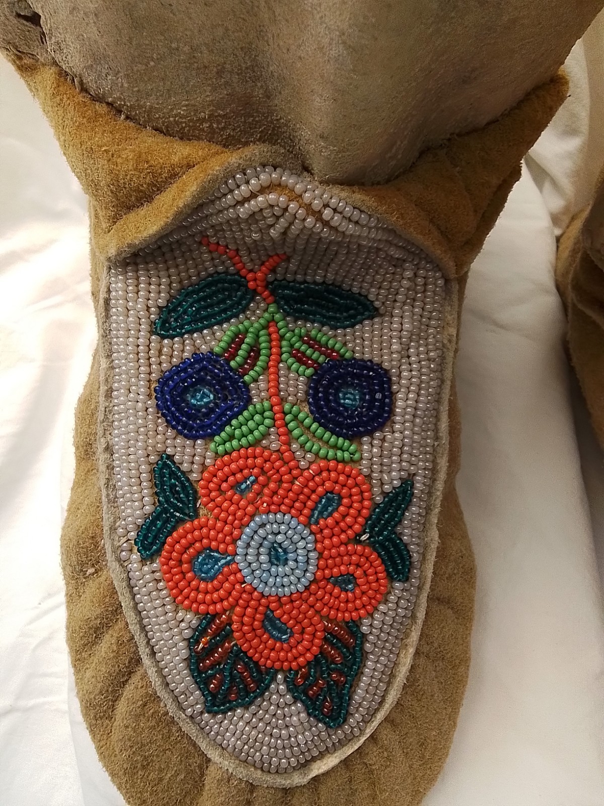 First Peoples Native American High Top Beaded Moccasins Cree Or Ojibwe?