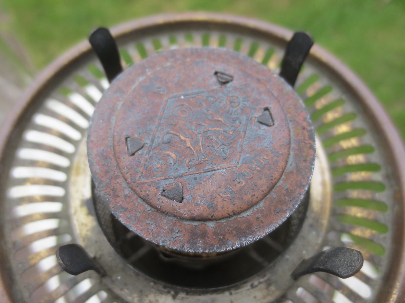 MILLER VESTAL OIL LAMP MADE IN USA With Chimney Shepherds Hut Oil Lamp