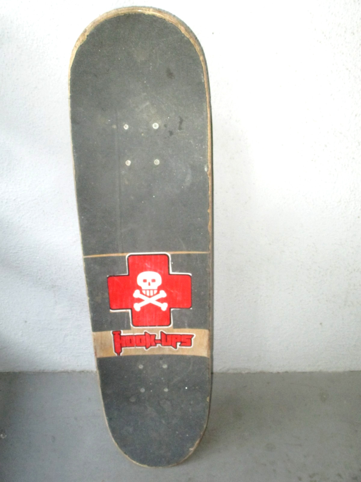 2000 HOOKUPS POISON TAKER ANIME MANGA WWF POISONTAKER COMPLETE SKATEBOARD