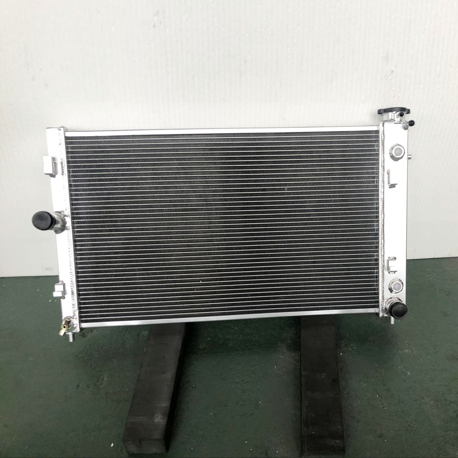 Radiator For Pontiac GTO Base 6.0L V8 5967CC 364Ci 2005-2006 Aluminum AT MT 2987