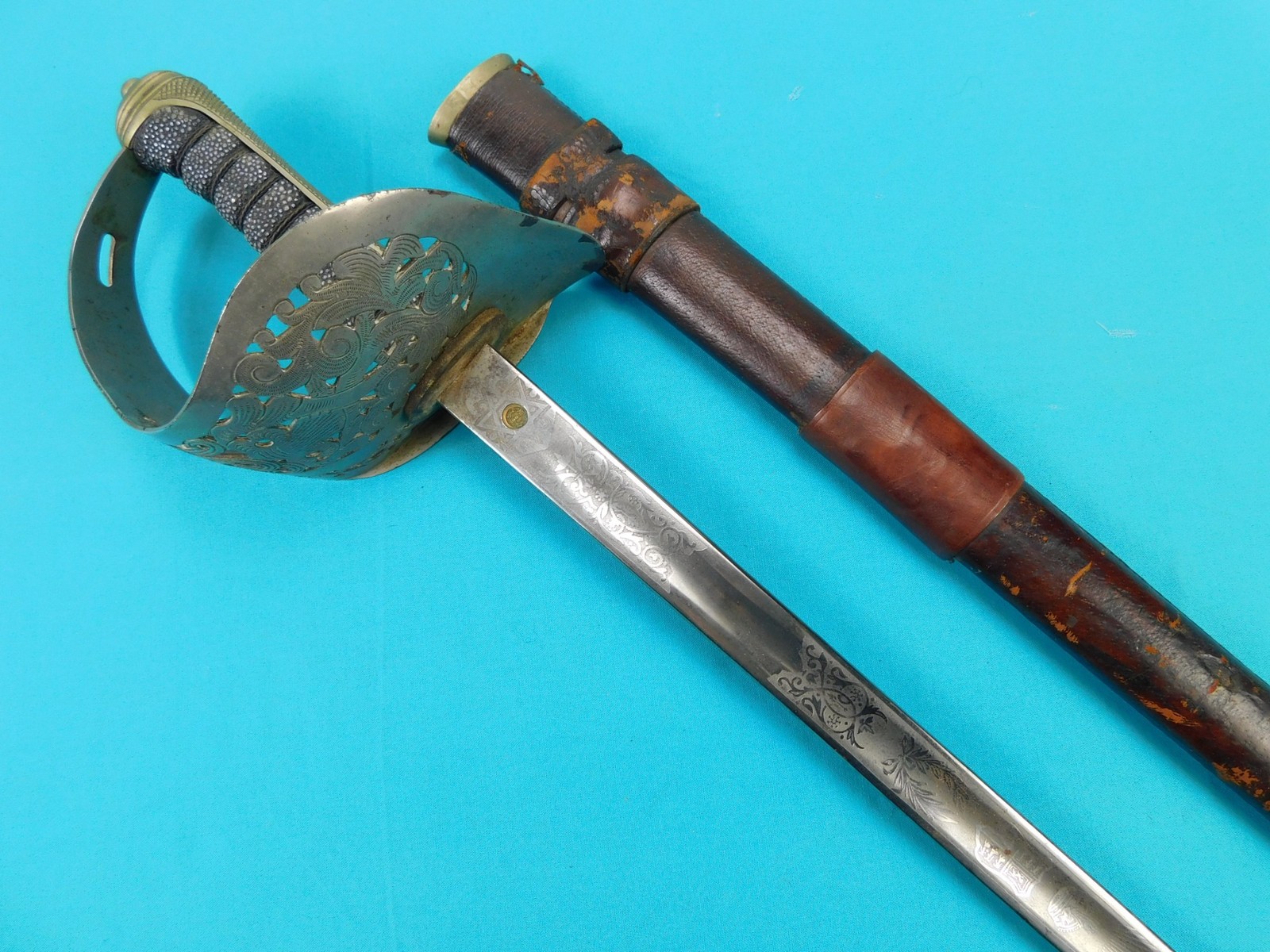 Antique British English WW1 Model 1897 Officer's Sword w/ Scabbard