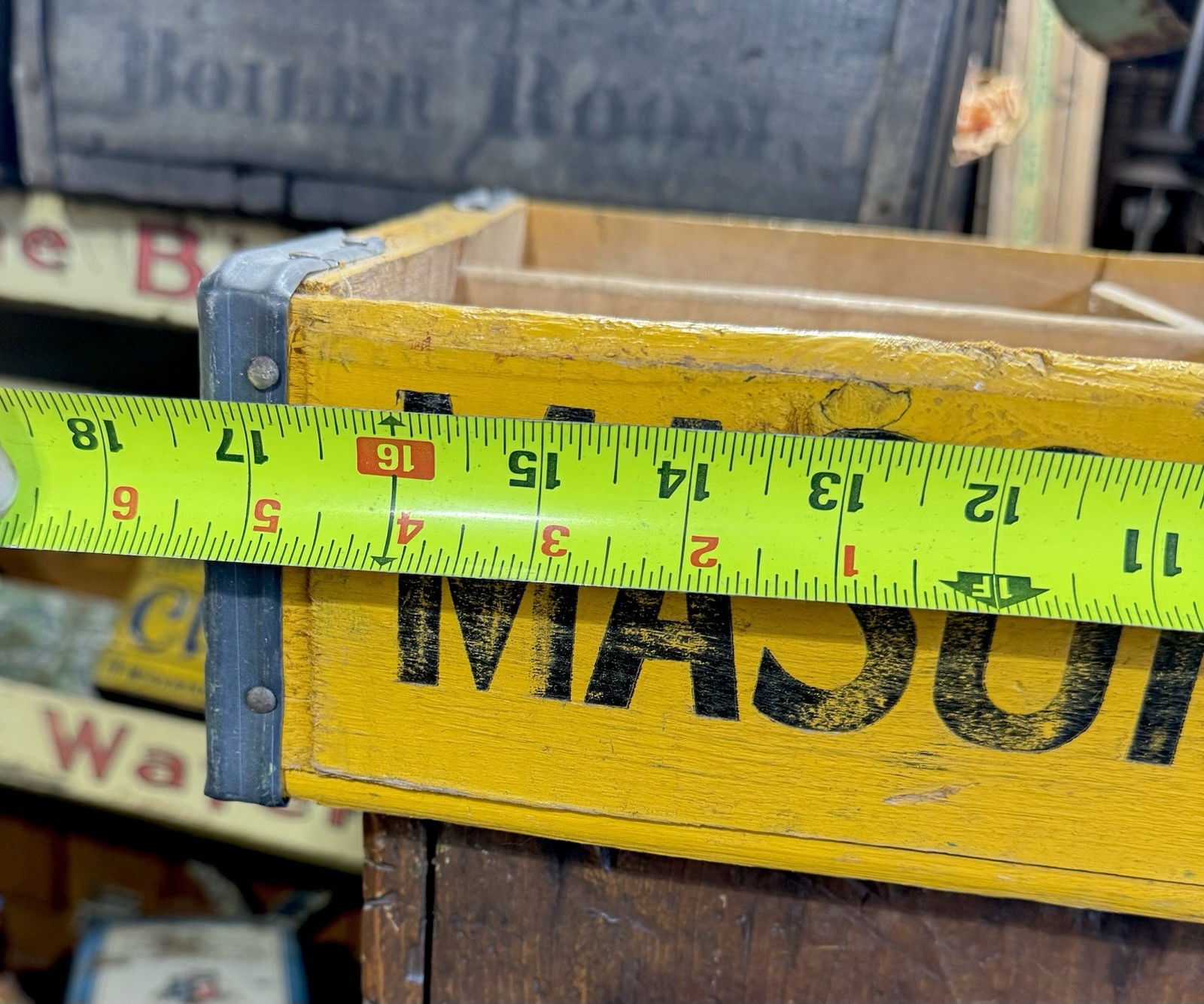 Rare Vintage Mason's Root Beer Yellow Wood Soda-Pop Crate Poplar Bottle CO Clean