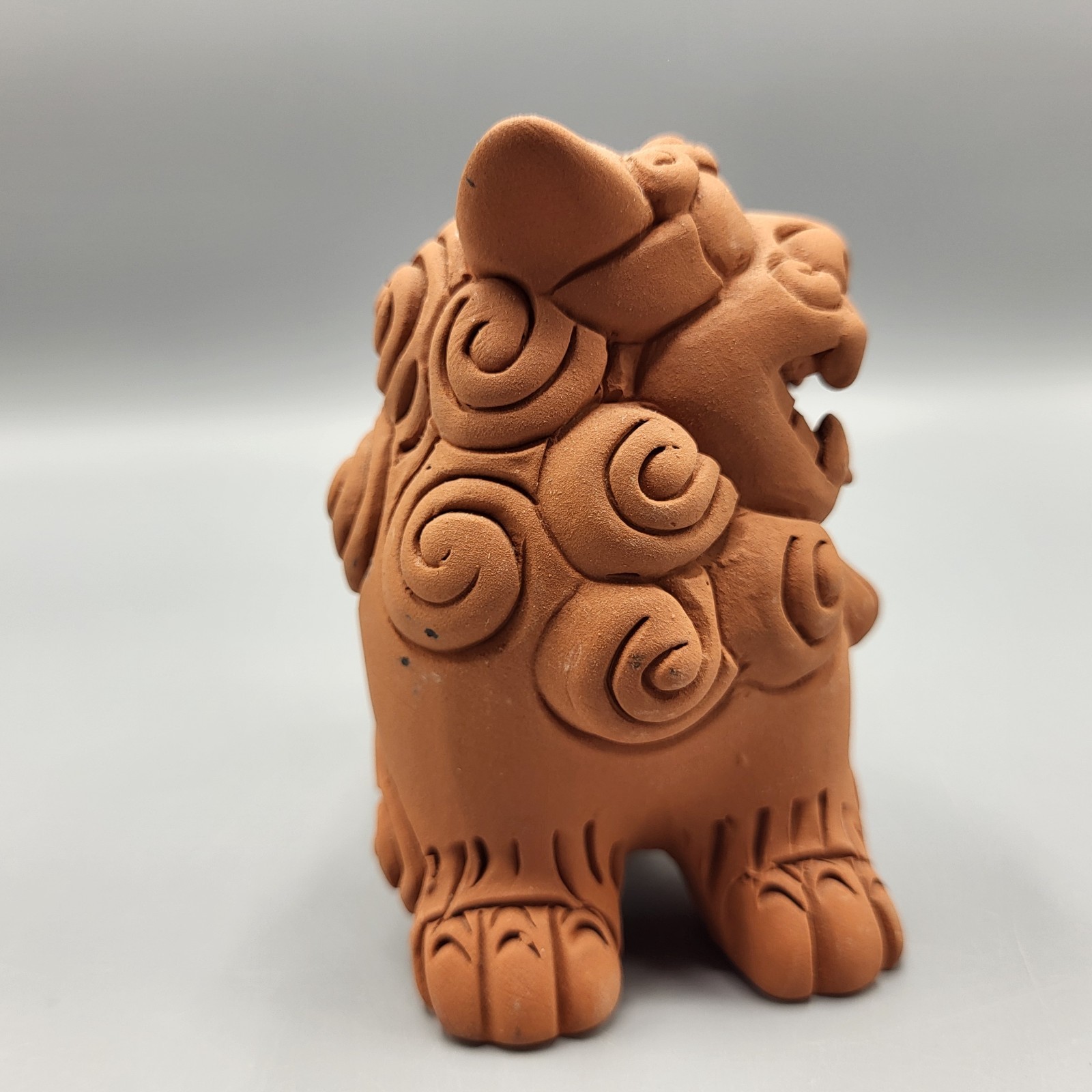 Set of 2 Okinawan Shisa Foo Dog Guardian Lions Figurines Terra Cotta Clay 3.5"