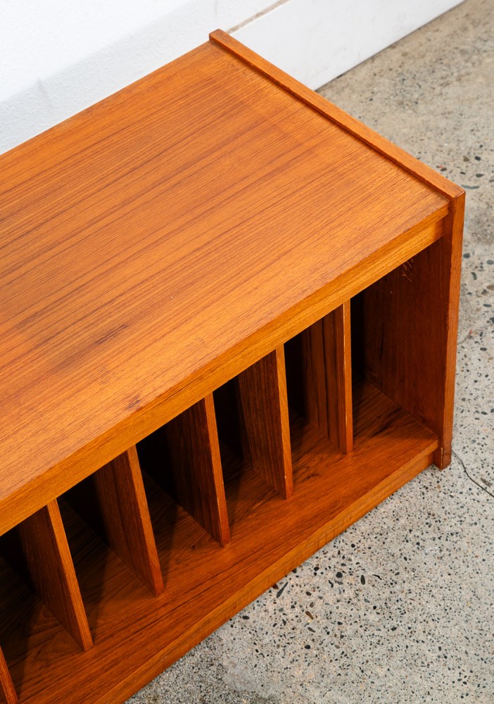 Mid Century Modern Cabinet Audio Vinyl Storage Teak LP Hifi Audiophile Vintage