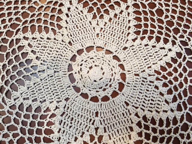 Round Handmade Crochet Lace Tablecloth COLOR BEIGE 100 % COTTON -