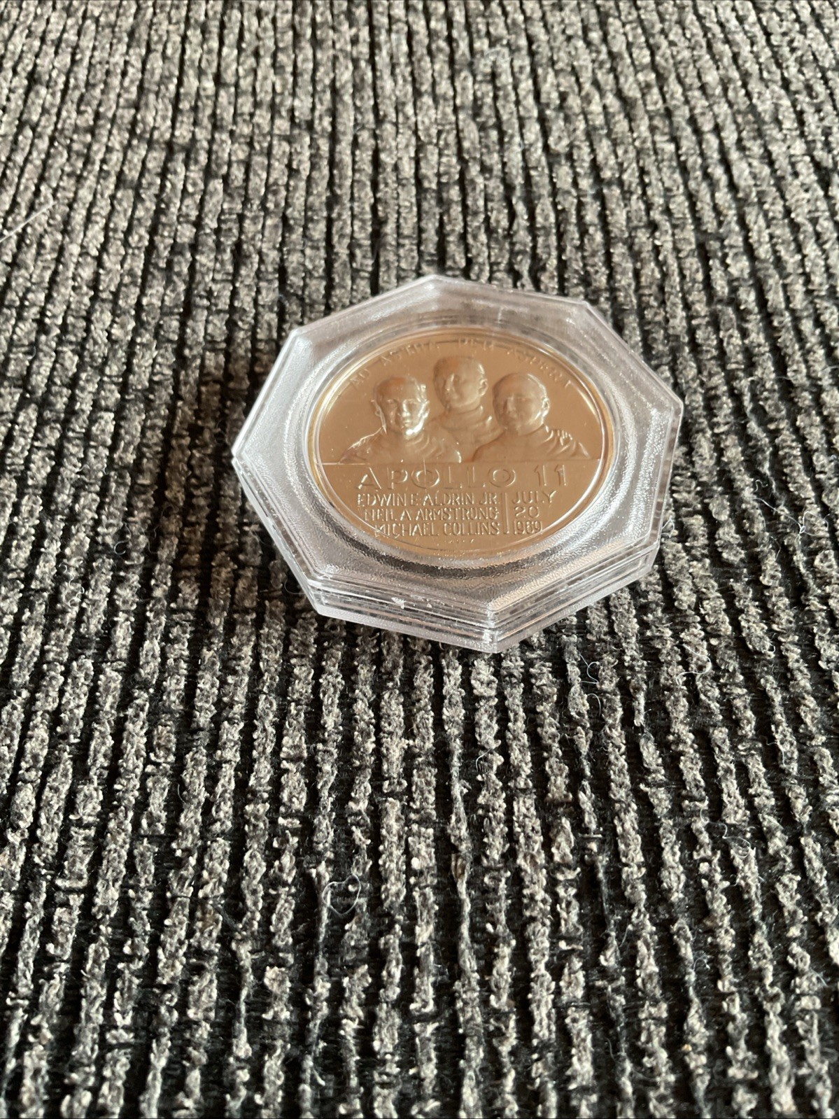 Collectible Junk Drawer Coin Lot APOLLO 11 FIRST ON THE MOON COMMEMORATIVE