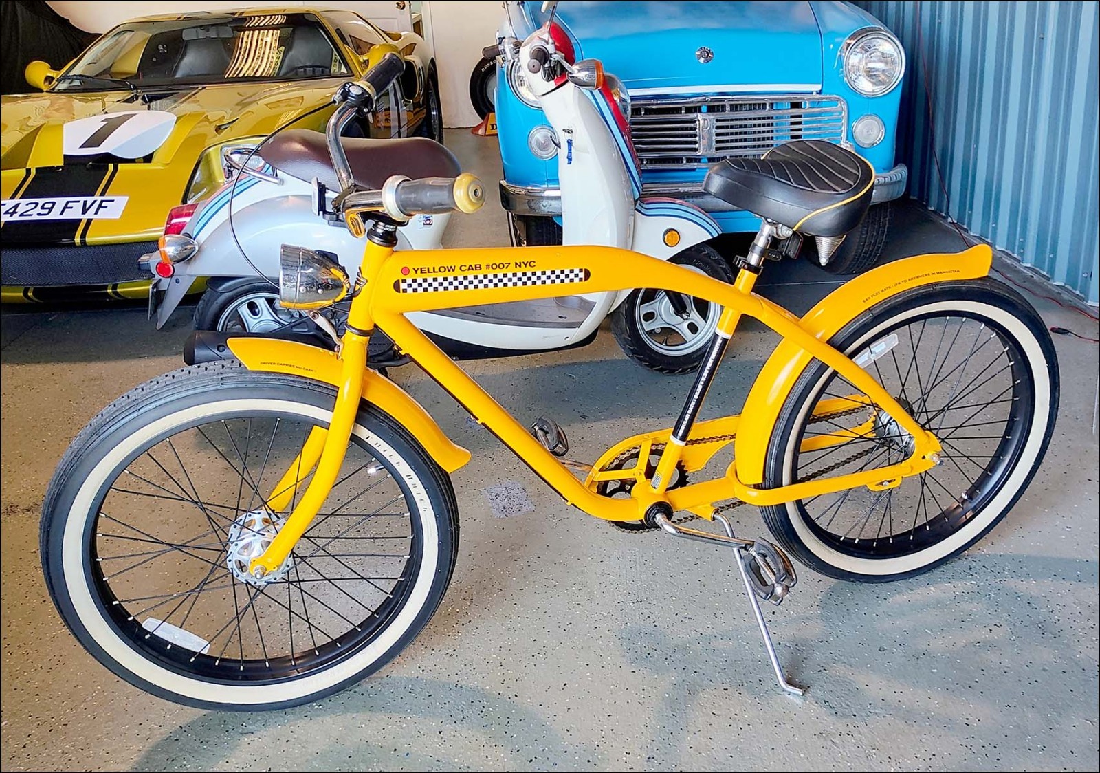 2007 or 2008 FELT BICYCLE Ltd Ed Yellow Cab Beach Cruiser