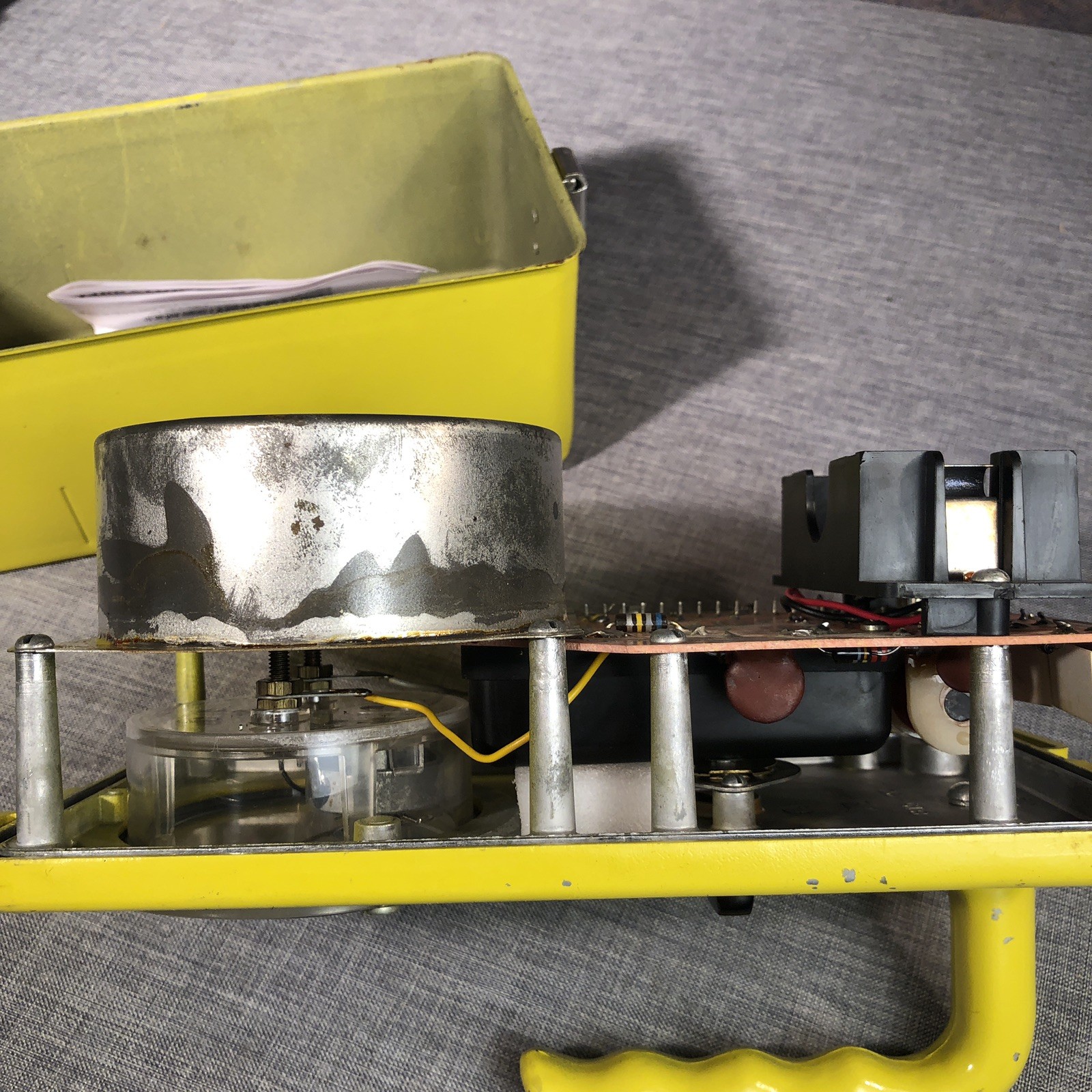 Victoreen CDV-715 Civil Defense Radiation Survey Meter Cold War Fallout Shelter