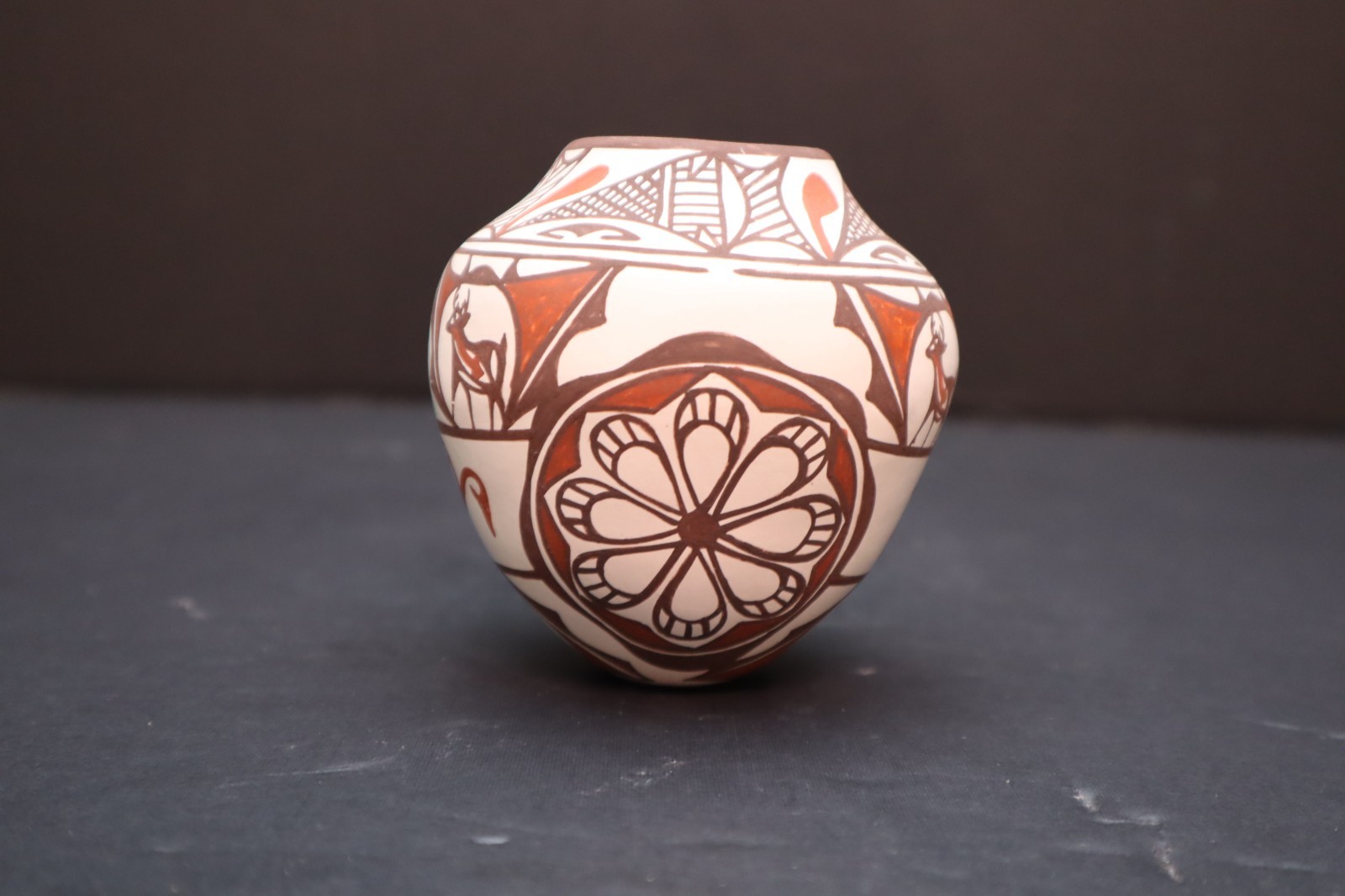 VTG Zuni Pueblo Heart-line Deer Pottery Jar Figural Pictorial Gabriel Paloma Pot