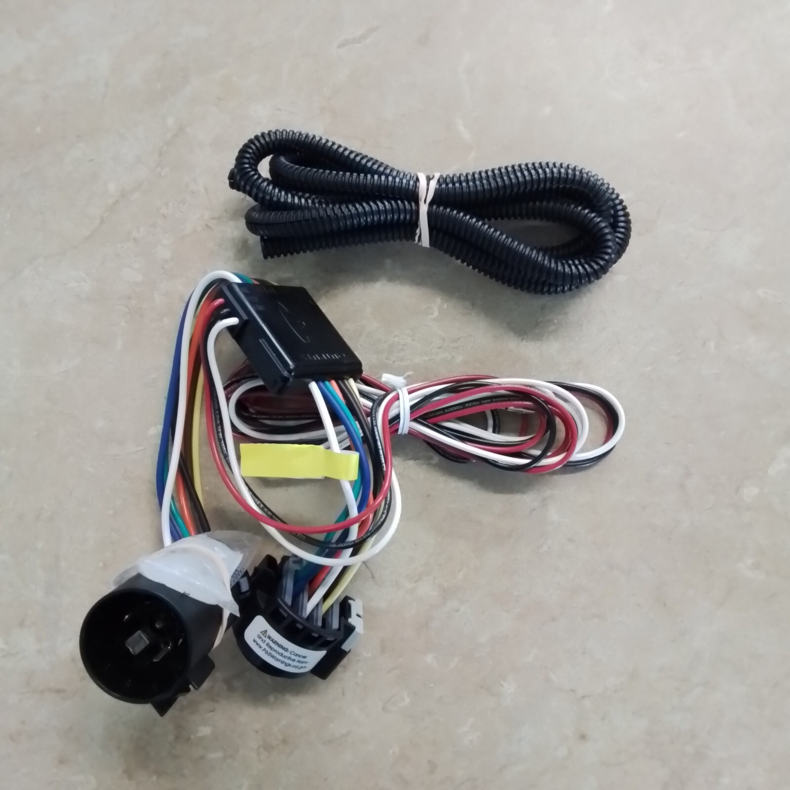 Truck Cap No Splice Wire Harness LEER Part #300100