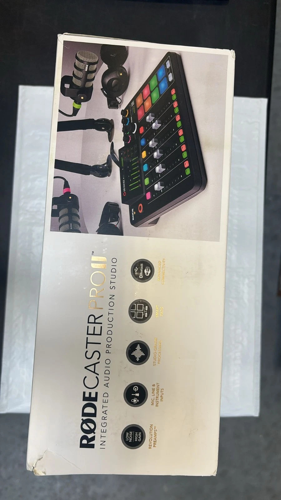 Rode Rodecaster Pro ii Integrated Audio Production Studio - Black