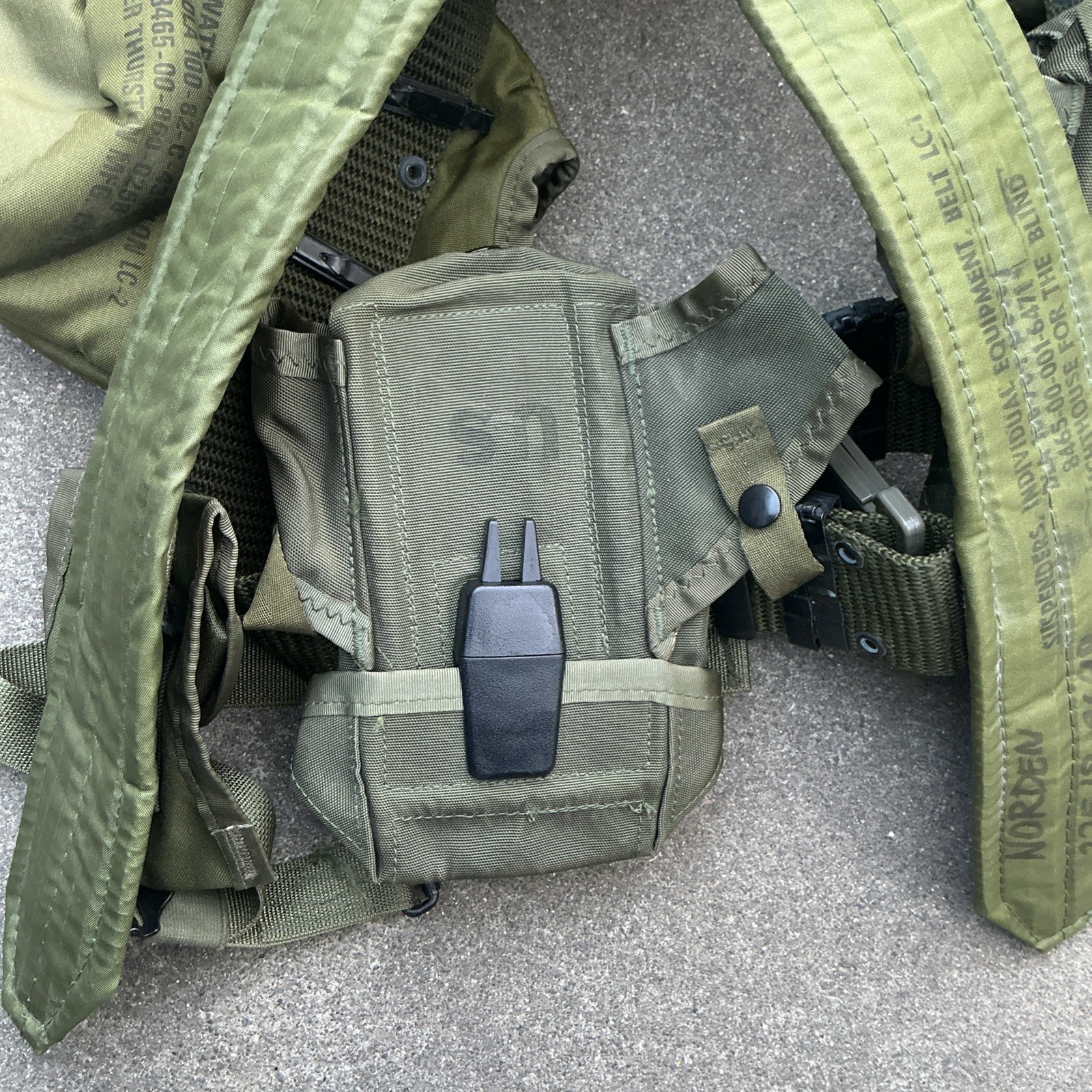 Us Army Gear Belt With Pouches