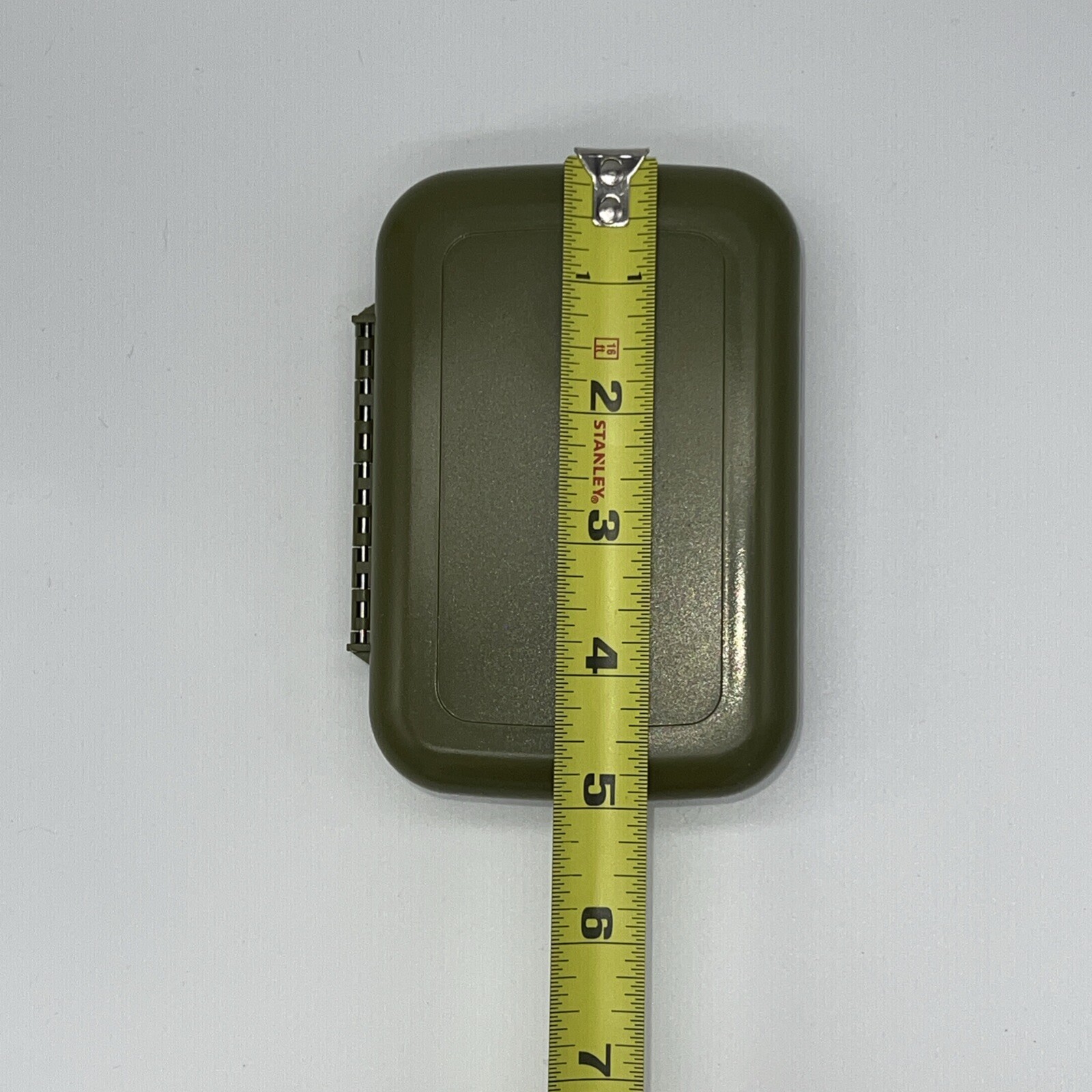 Swing Leaf Fly Box With Large Capacity (500+ flies) Olive