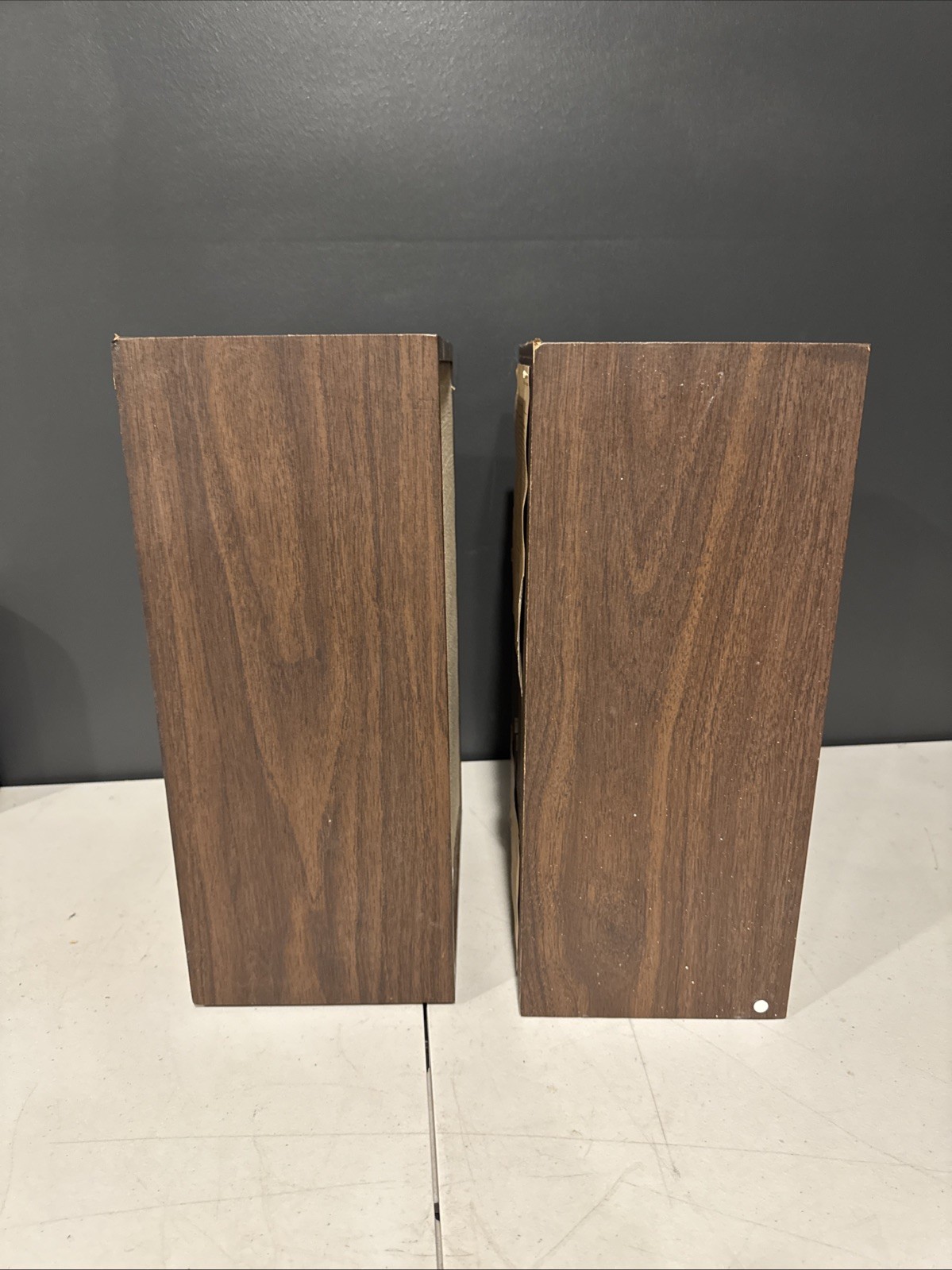 Advent /3 Bookshelf Speakers Original Grill Cloth & OG Badges - Tested