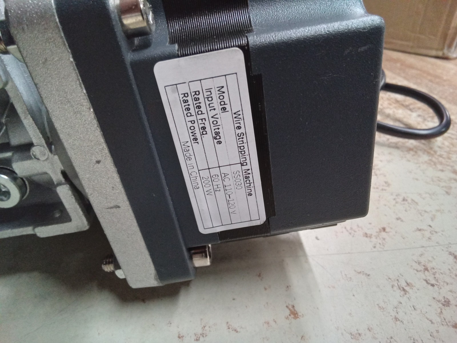 Creworks 200W Automatic Wire Stripper 0.04–1" Wsm-Es30-Us SS030