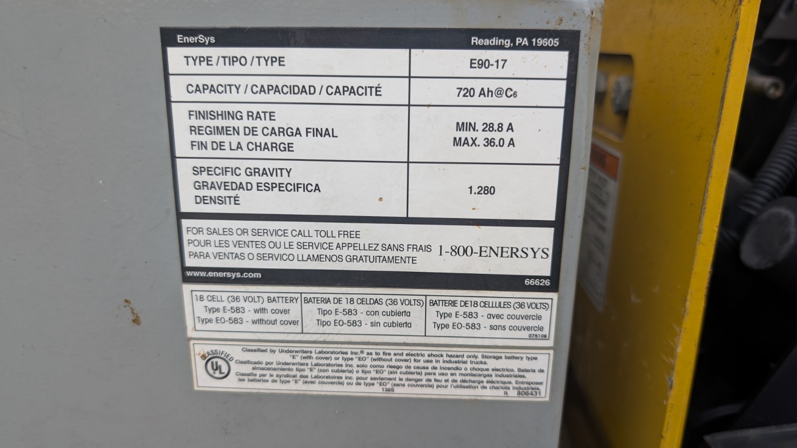 Yale 36V Electric Forklift, 3000# Capacity, Triple Stage Mast, ERP030VTN36TE082