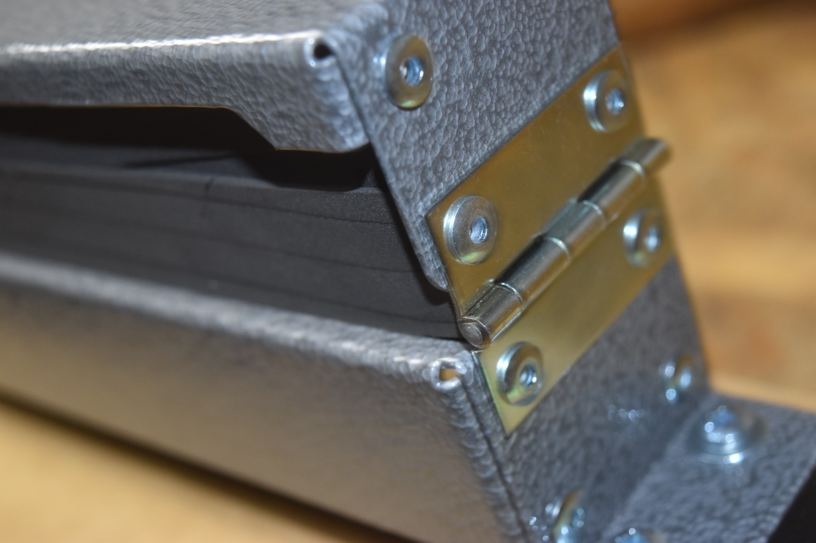 Pelsue 9S27 Fiber Optic Cable Clamp, Suction Cup NOS FREE SHIPPING