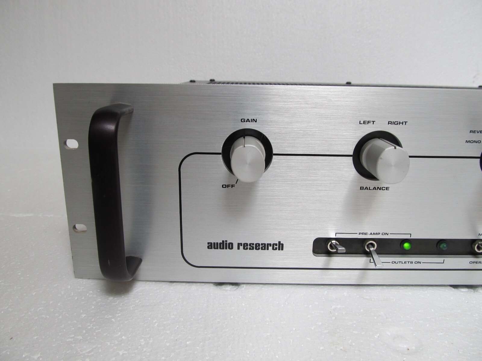 Vintage AUDIO RESEARCH SP-8 TUBE PREAMPLIFIER - Audiophile Gear Equipment