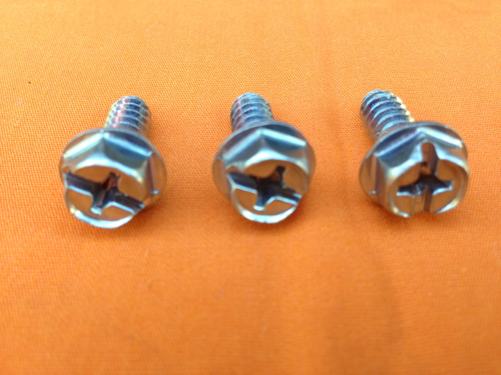 500 Bulk Zinc Plated LICENSE PLATE TAG SCREWS Hex Head Car Dealer Lot Self