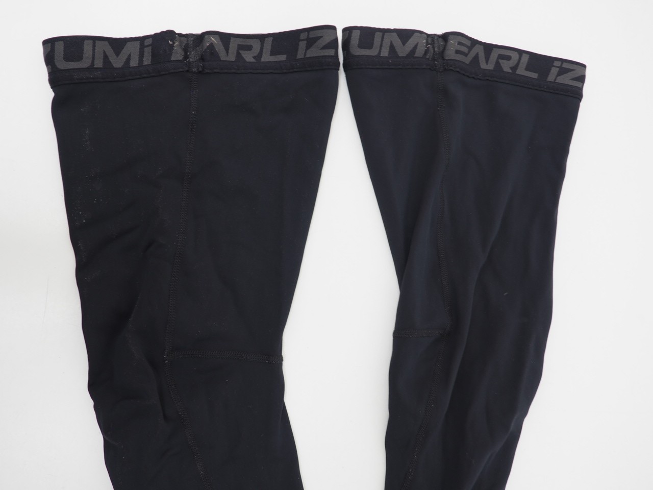 Pearl iZUMi Cycling Leg Warmers Size Medium Left/Right Pair Black Zip Ankle Cuff