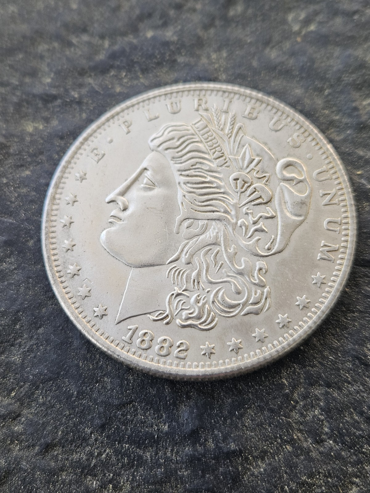 Magic Trick Disappearing Morgan Magnetic Card Coin Combo