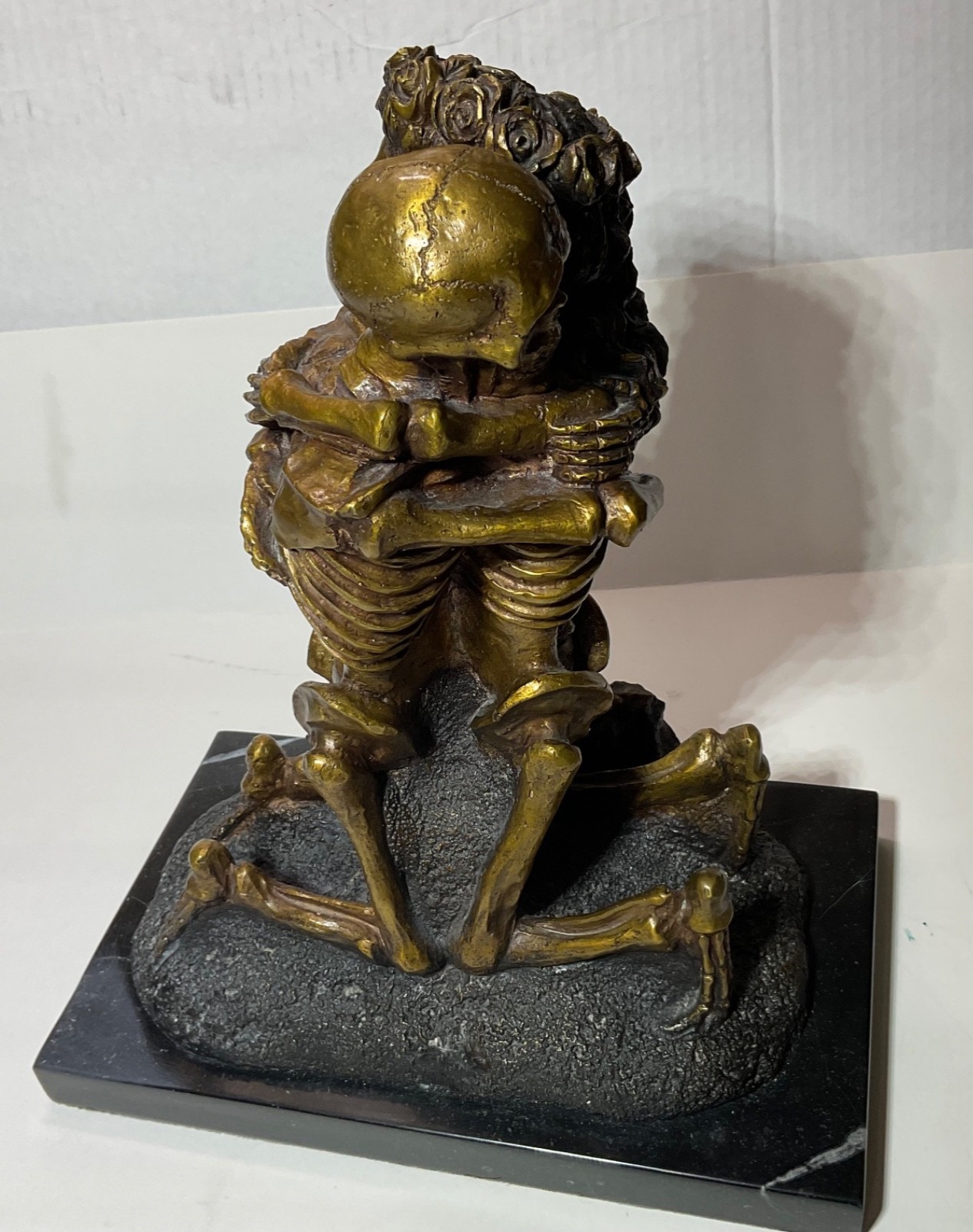 Love Never Dies Gothic Skeleton Marble Cinco de Mayo Decor