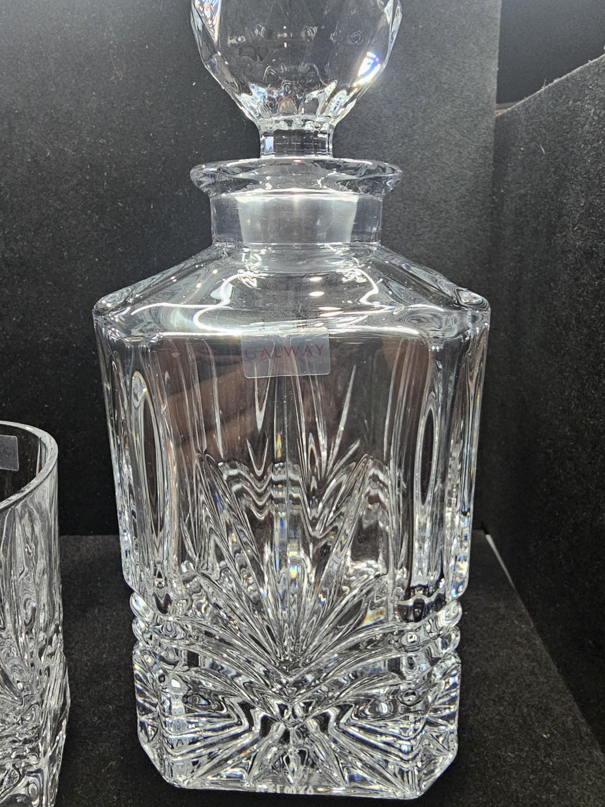 Galway "Kells" Irish Crystal Decanter & 4 Glass Set – New in Original Box