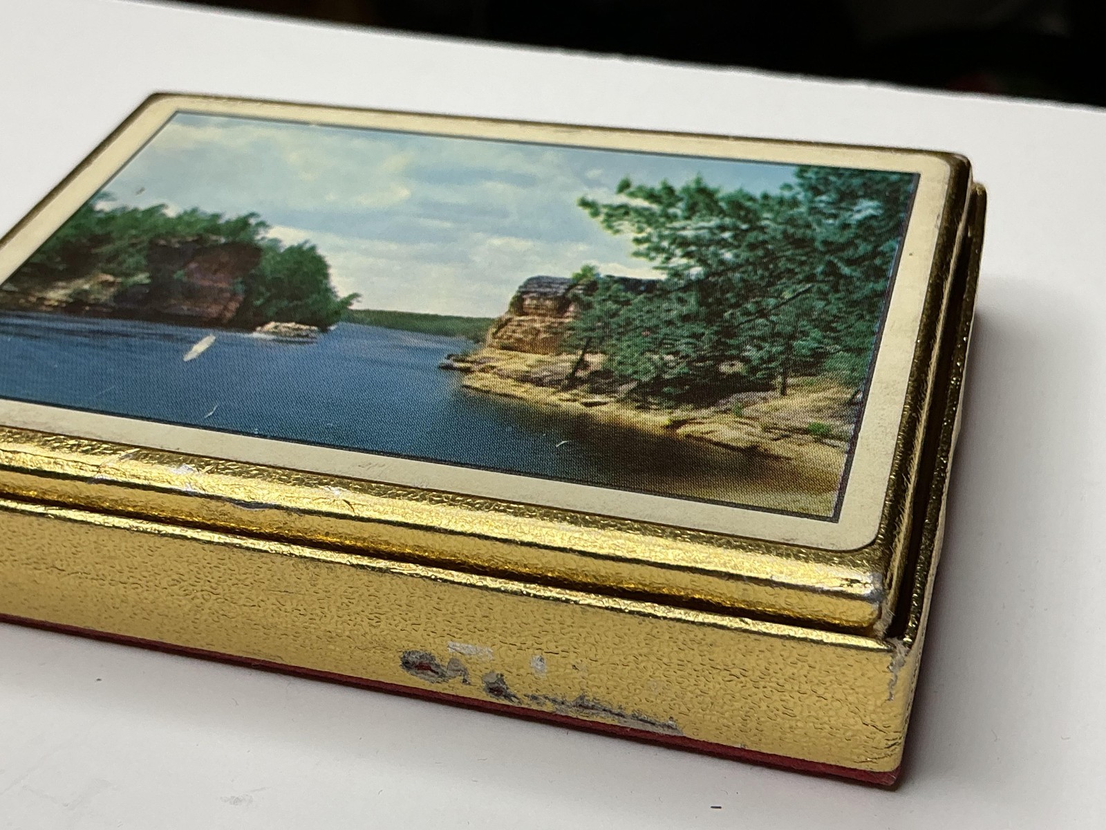 Vintage Beautiful Wisconsin Scenic Souvenir Playing Cards Deck Gold Box