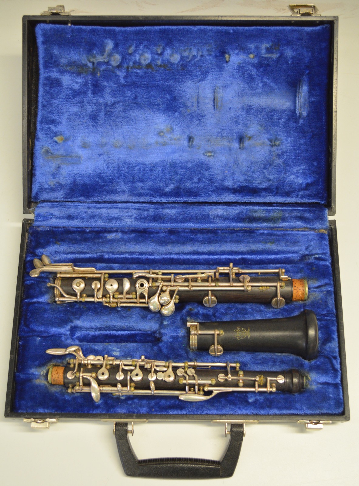 LINTON PARIS OBOE, MODIFIED SYSTEM, GRENADILLA WOOD BODY W/PLASTIC BELL