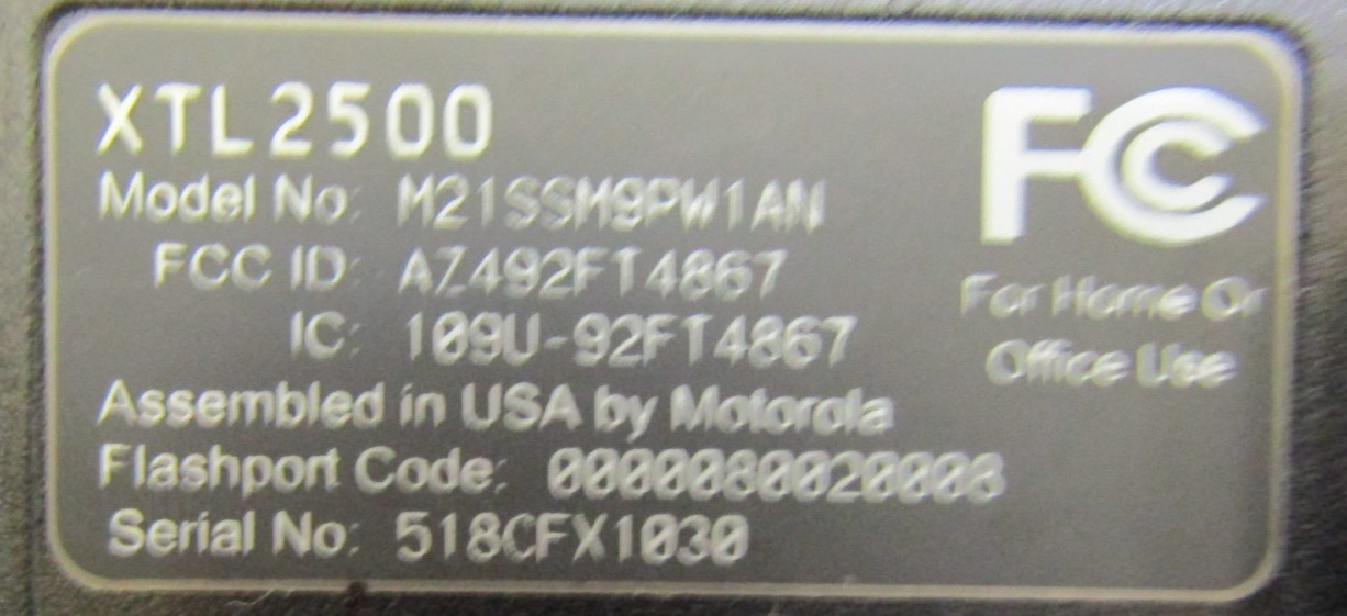 Motorola XTL2500 450-520 MHz UHF Remote Head Two Way Radio M21SSM9PW1AN