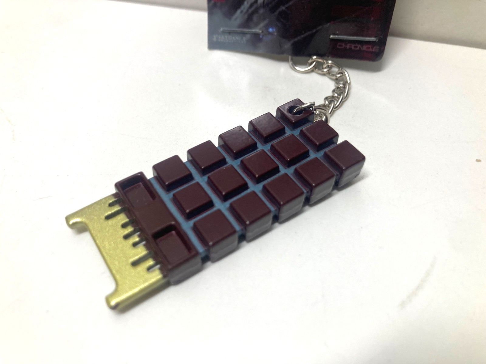 TERMINATOR Genisys BRAIN CHIP KEYCHAIN Chronicle Collectibles