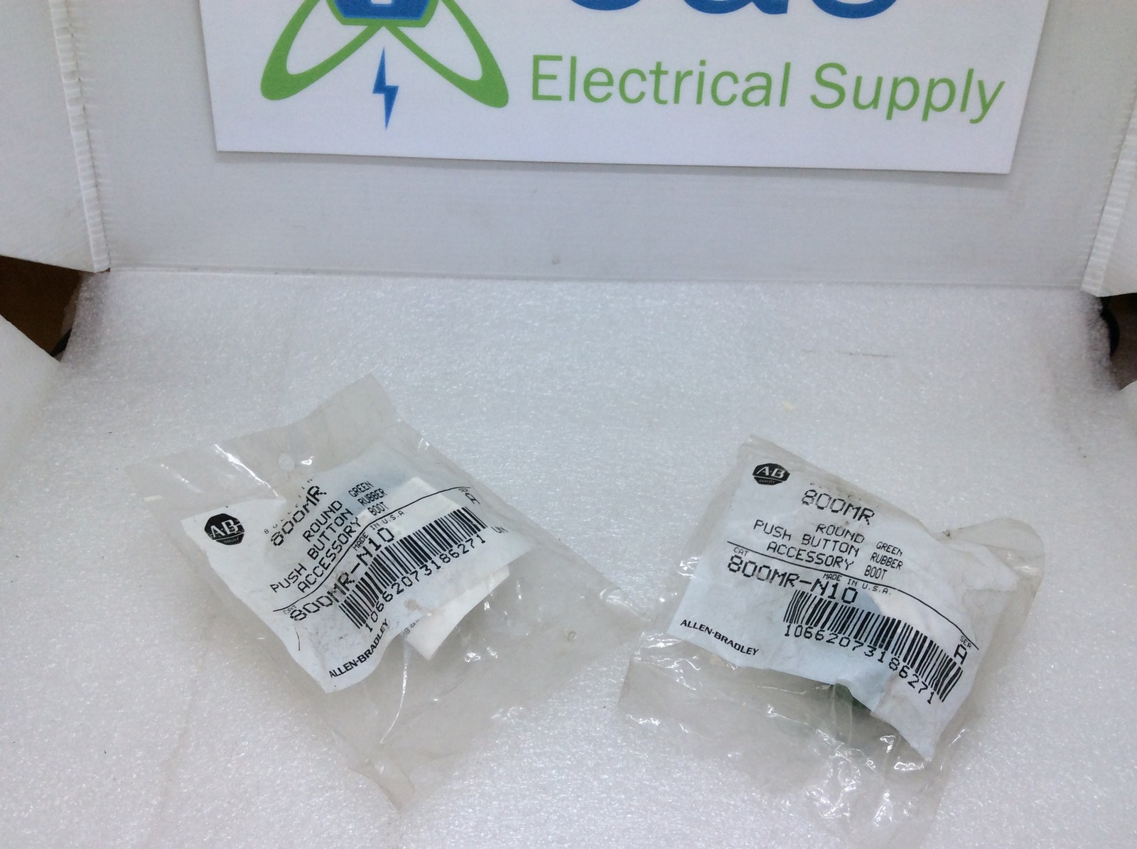 Allen-Bradley 800MR-N10 Green Rubber Push Button Boot Series A