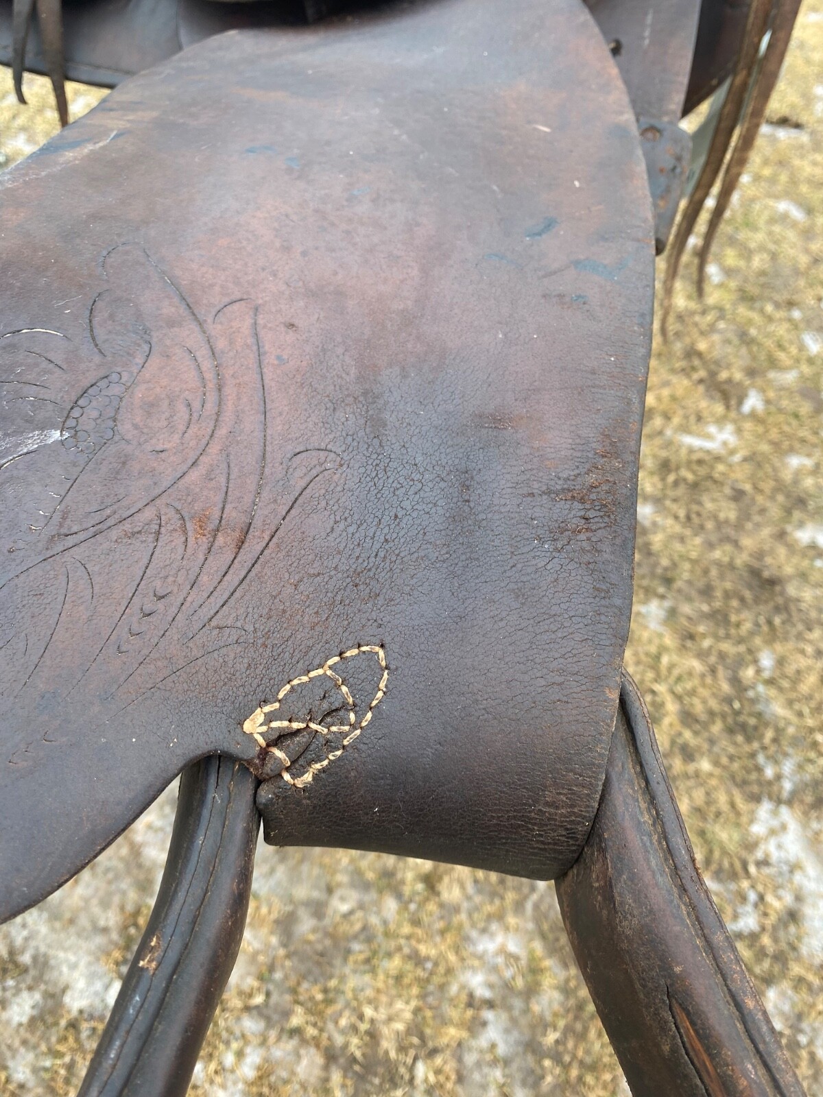 Used/Vintage 15" Simco Balanced Ride Western saddle