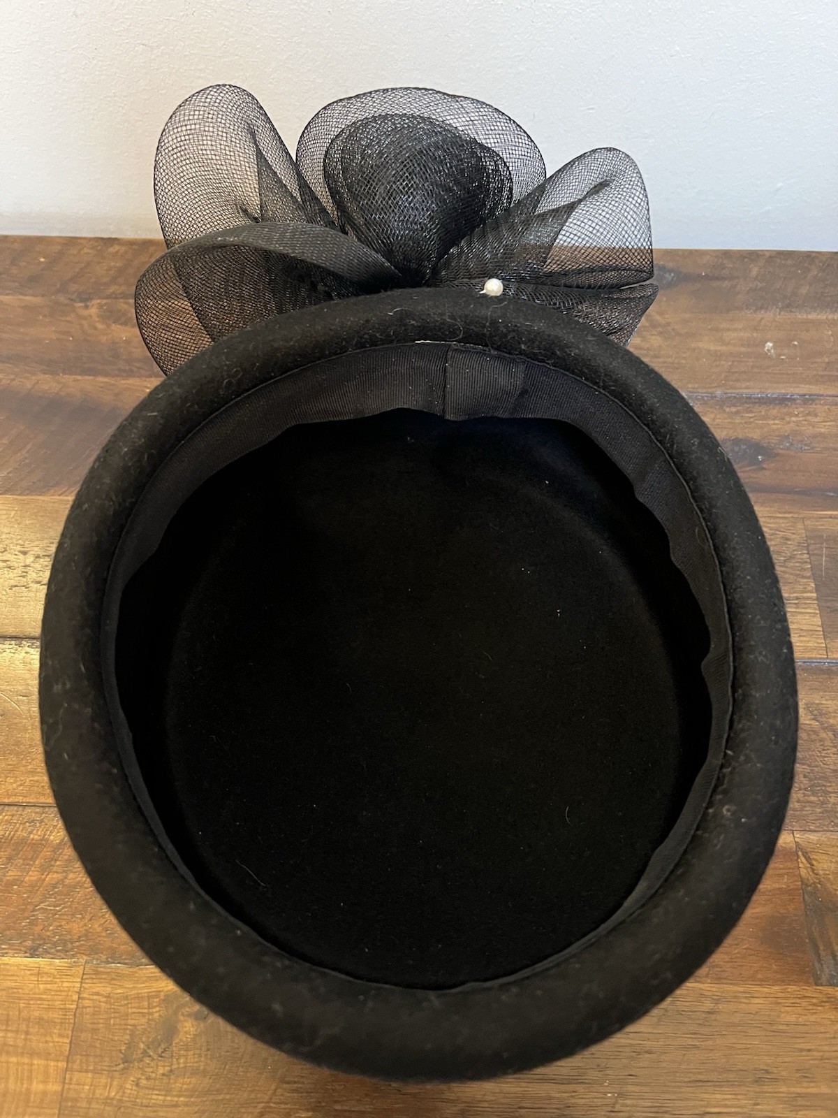 Vintage Black Wool Fascinator Hat – Retro Cocktail / Derby / 90s Y2K Style