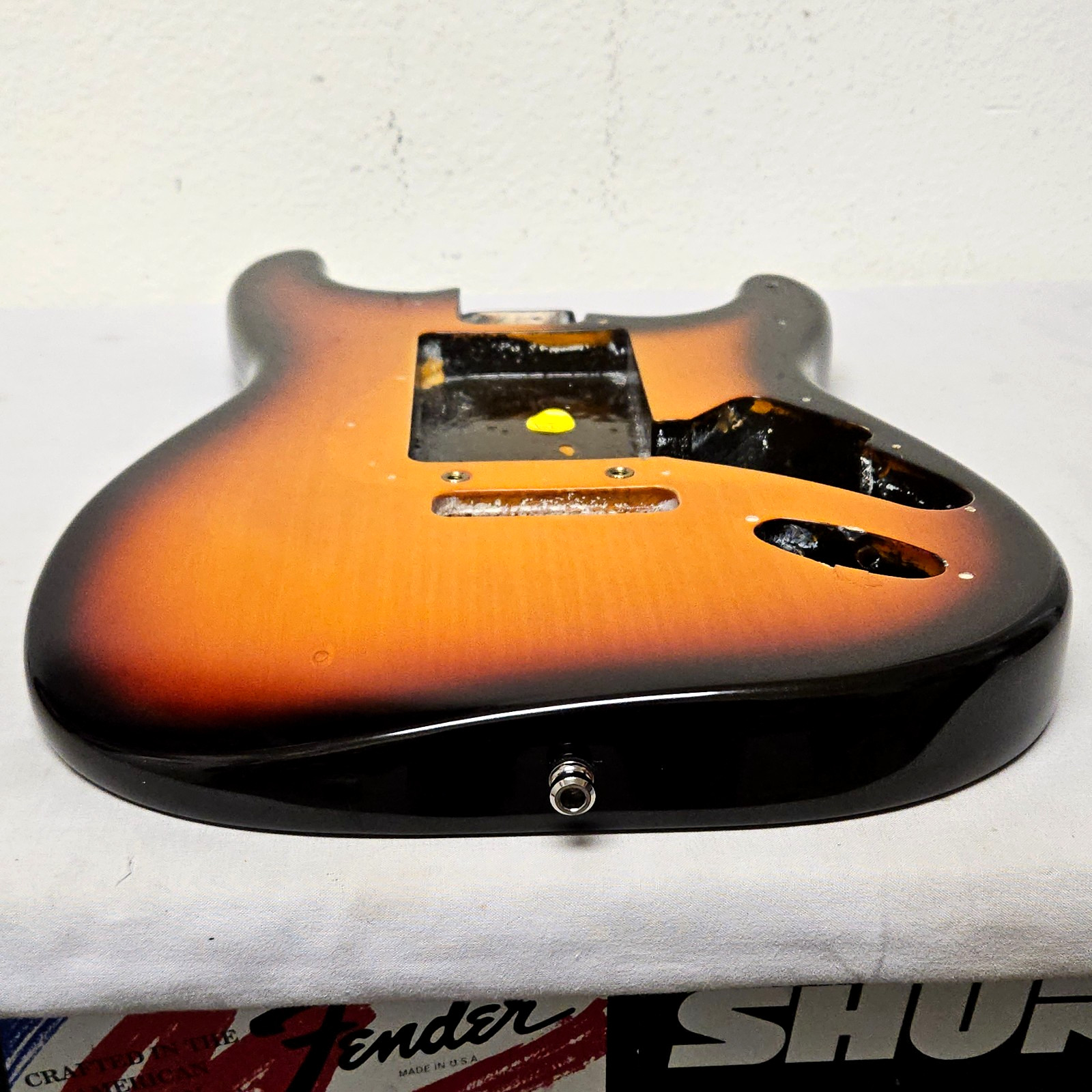 1995 Fender USA Strat Plus Deluxe Body Antique Burst - American Guitar 90s