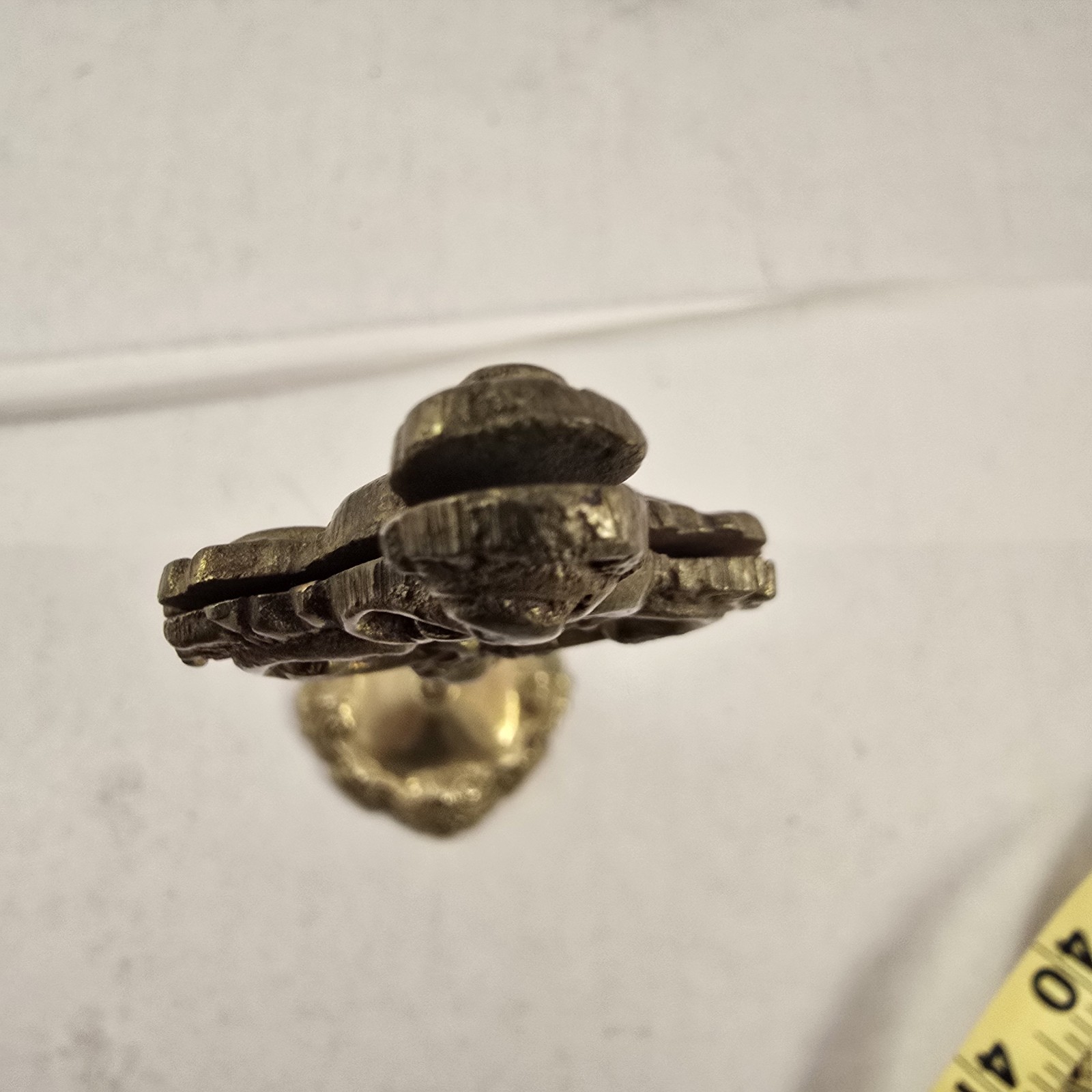 Vintage Brass Plate Display Stand Liards Ltd India Ornate Tabletop Holder