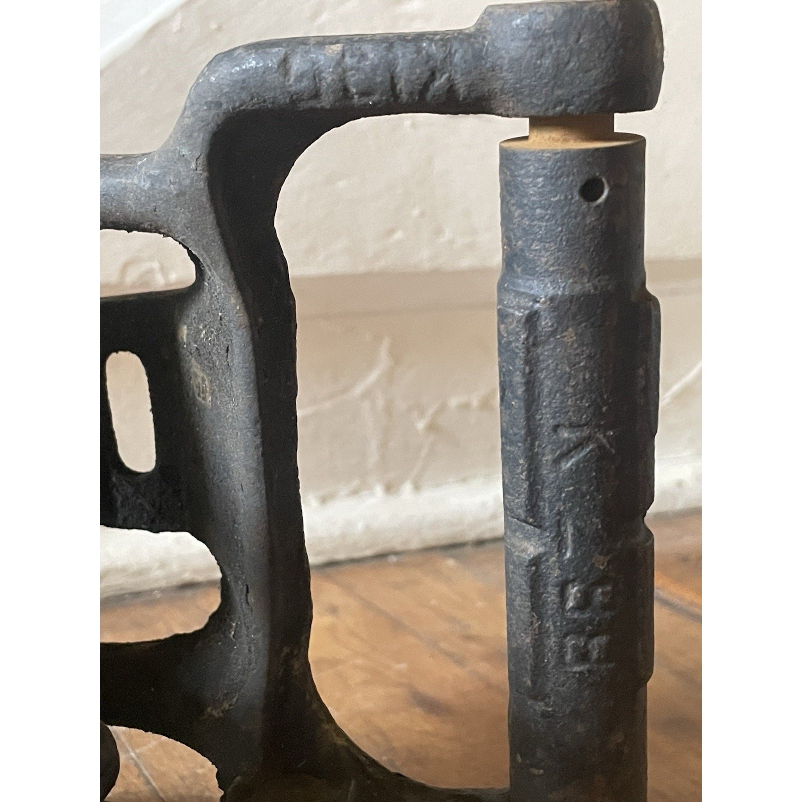 Antique Deering Blade Sharpener Grinder Farm Tool 3 Gears Cast Iron Steampunk