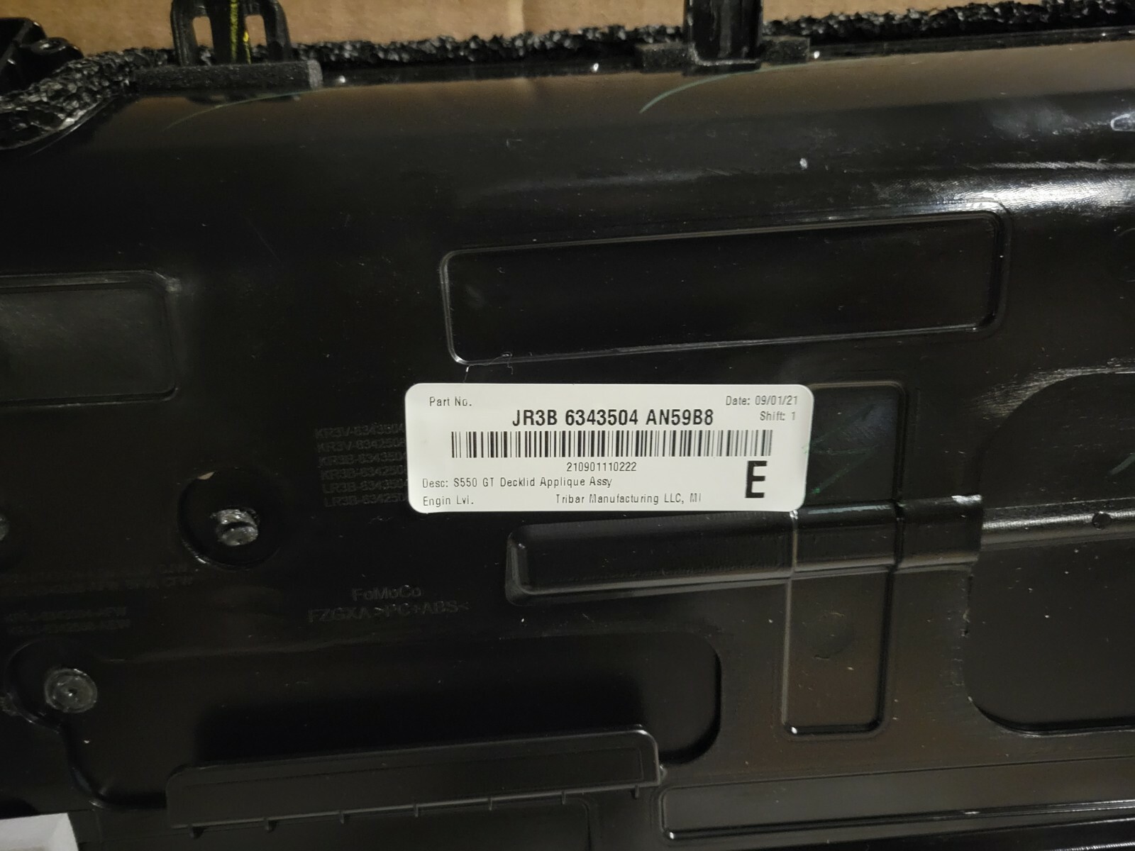 New Take Off 2015-2021 Mustang GT Rear Trunk Lid Deck Panel