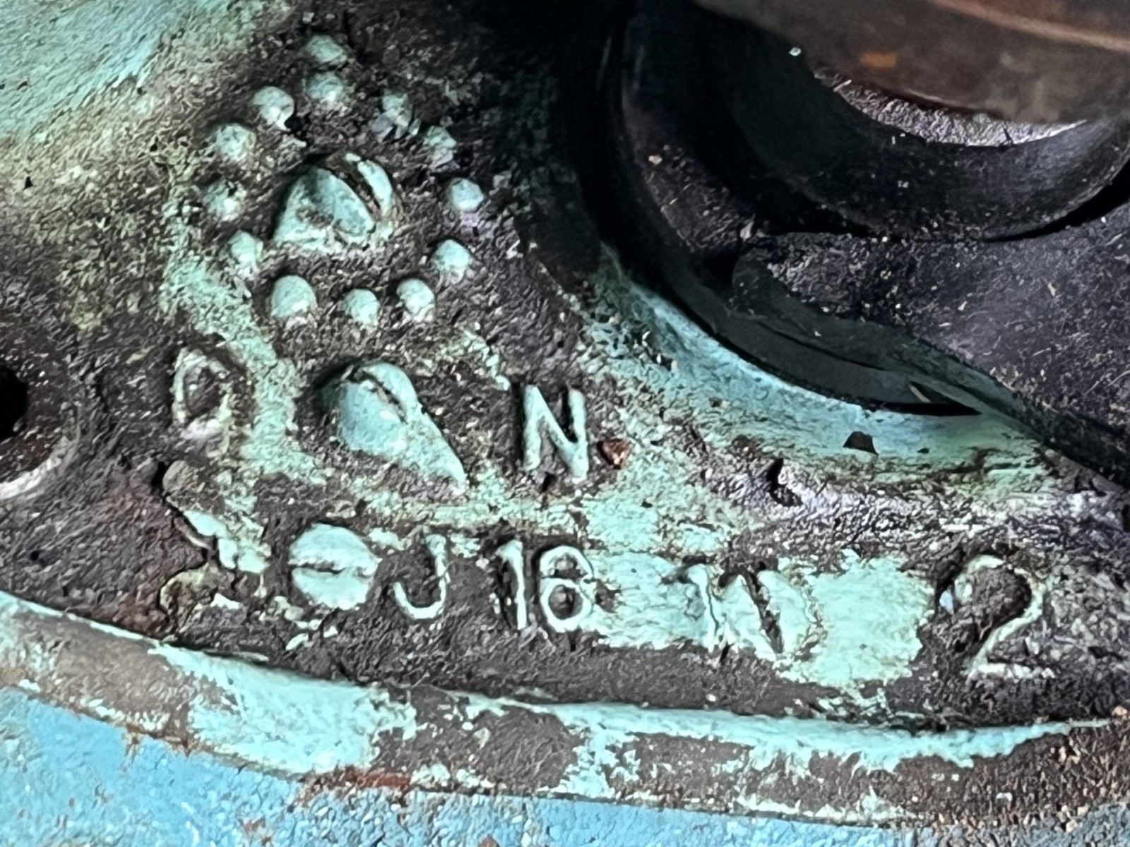 1957 1958 Oldsmobile J-2 Rocket 371 V8 Engine - Factory Tri-Power - TURNS OVER