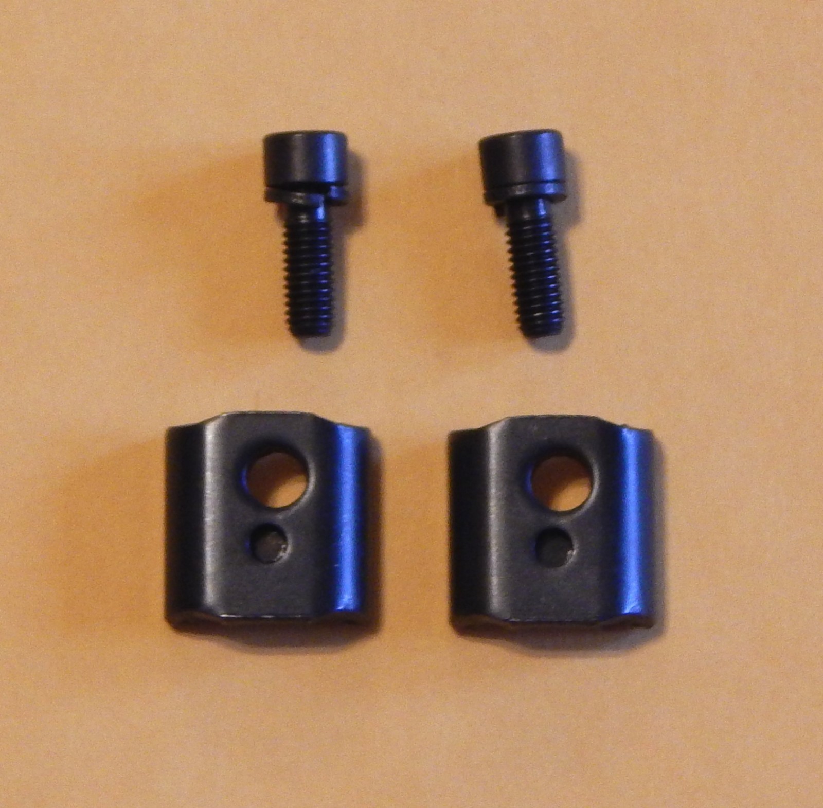 2 Milwaukee Sawzall Blade Clamps (42-68-0073) and 2 Screws (06-75-2402) lot