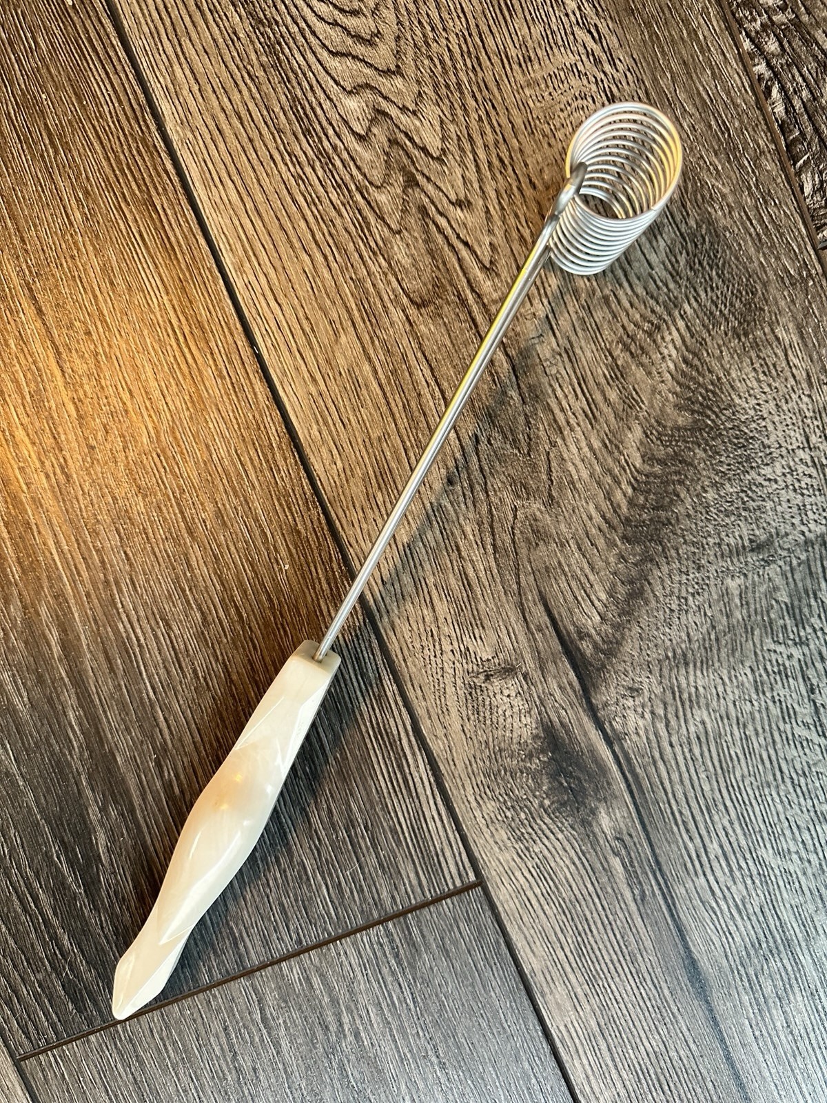 CUTCO 1714 Mix-Stir Whisk Mixer Stainless Steel Pearl White Handle 12 inch