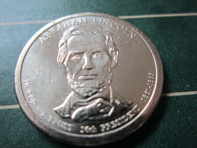 2010 P ABRAHAM LINCOLN $1 COIN UNC - FREE SHIPPING