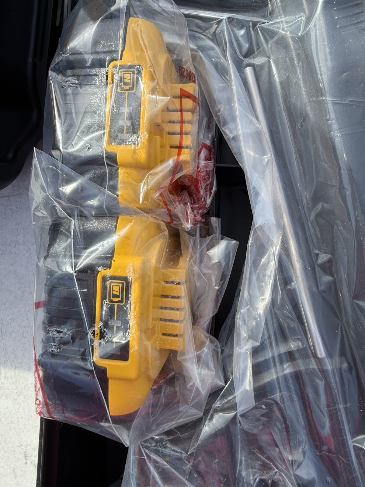 Genuine Dewalt 20V Max Cordless Concrete Nailer Kit Dcn890p2 New!